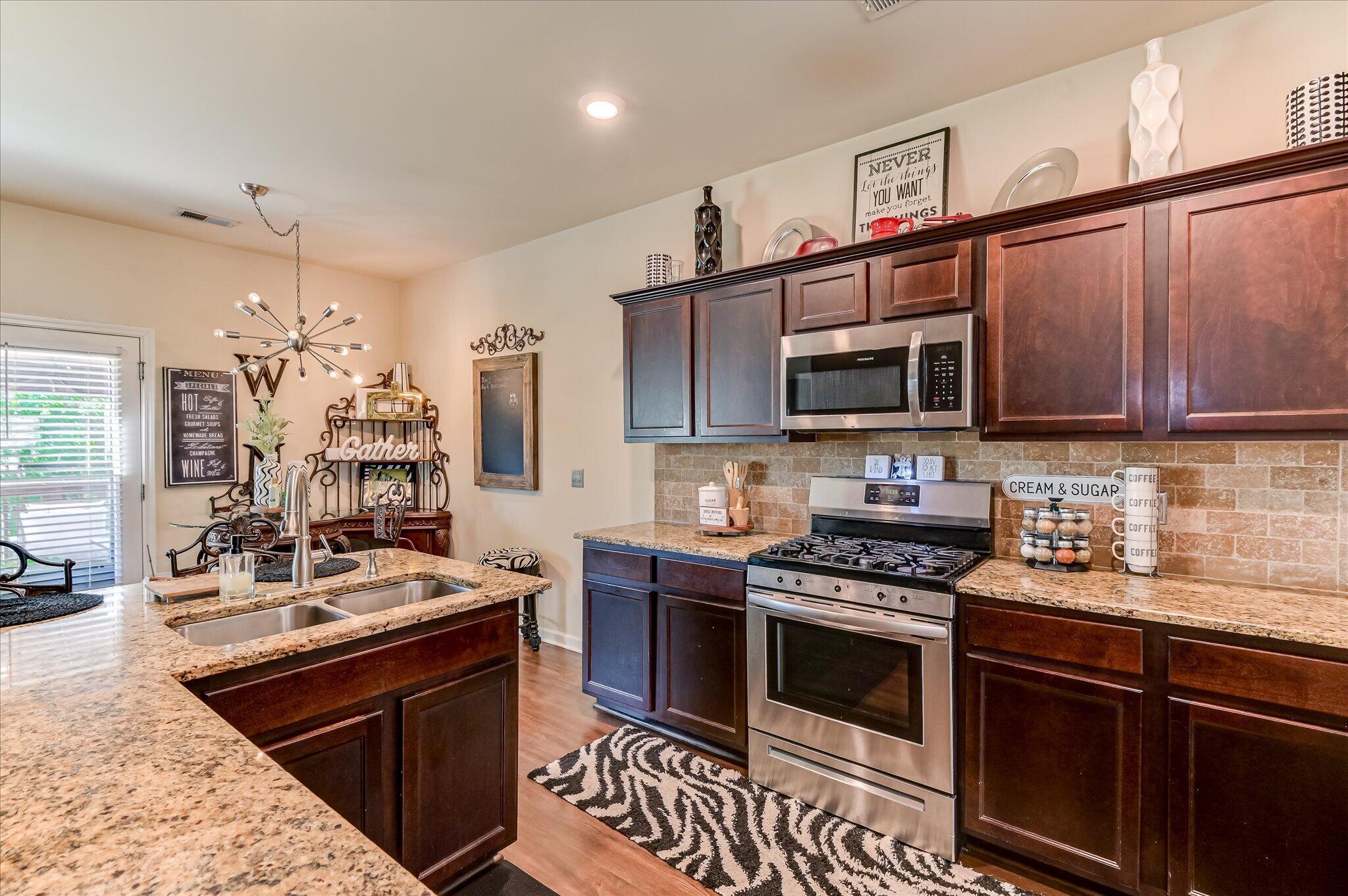 1528 Oglethorpe Drive