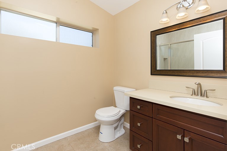 3240 Montrose Avenue