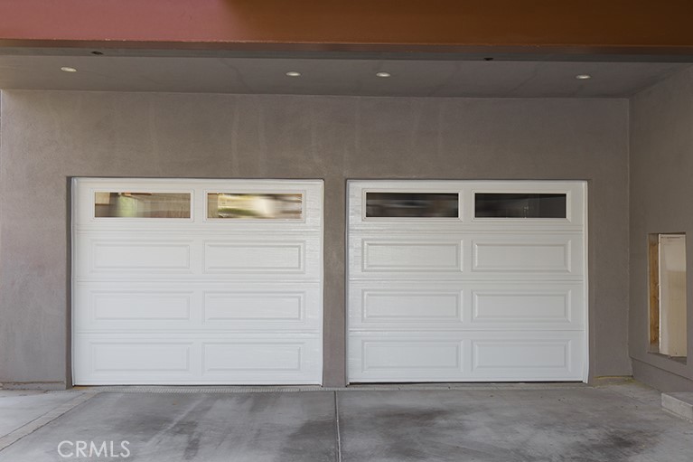3238 Montrose
