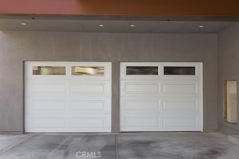 3238 Montrose