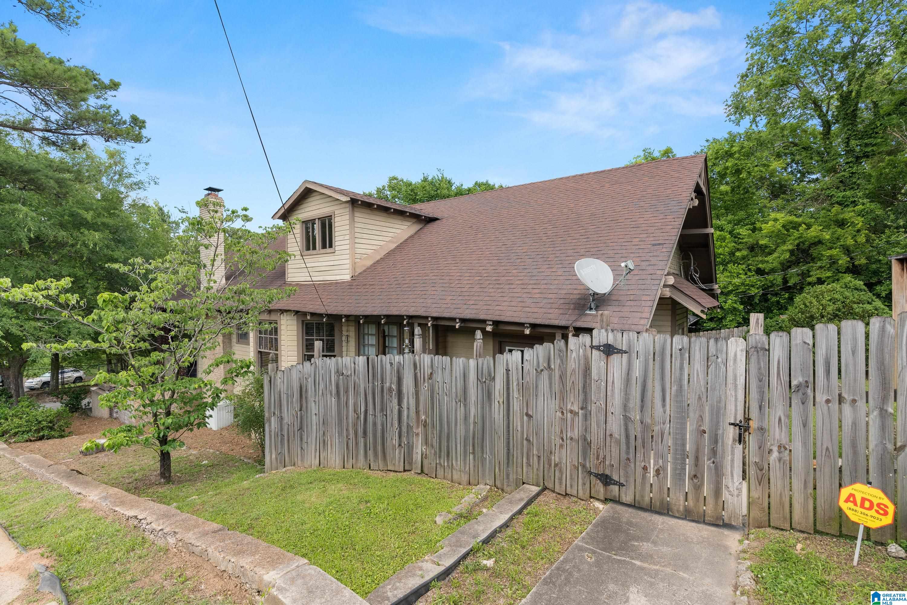 1301 13TH AVENUE S