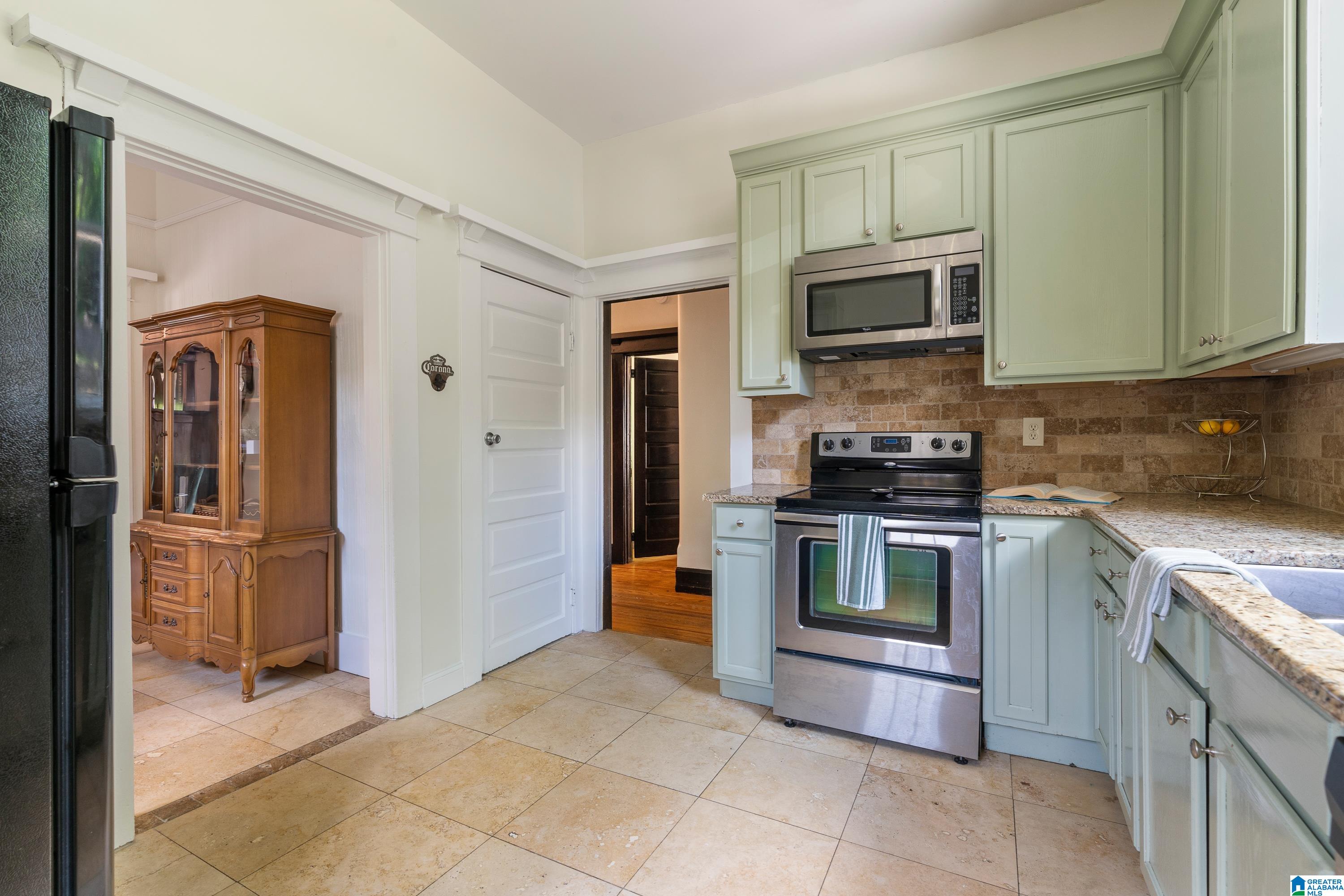 1301 13TH AVENUE S