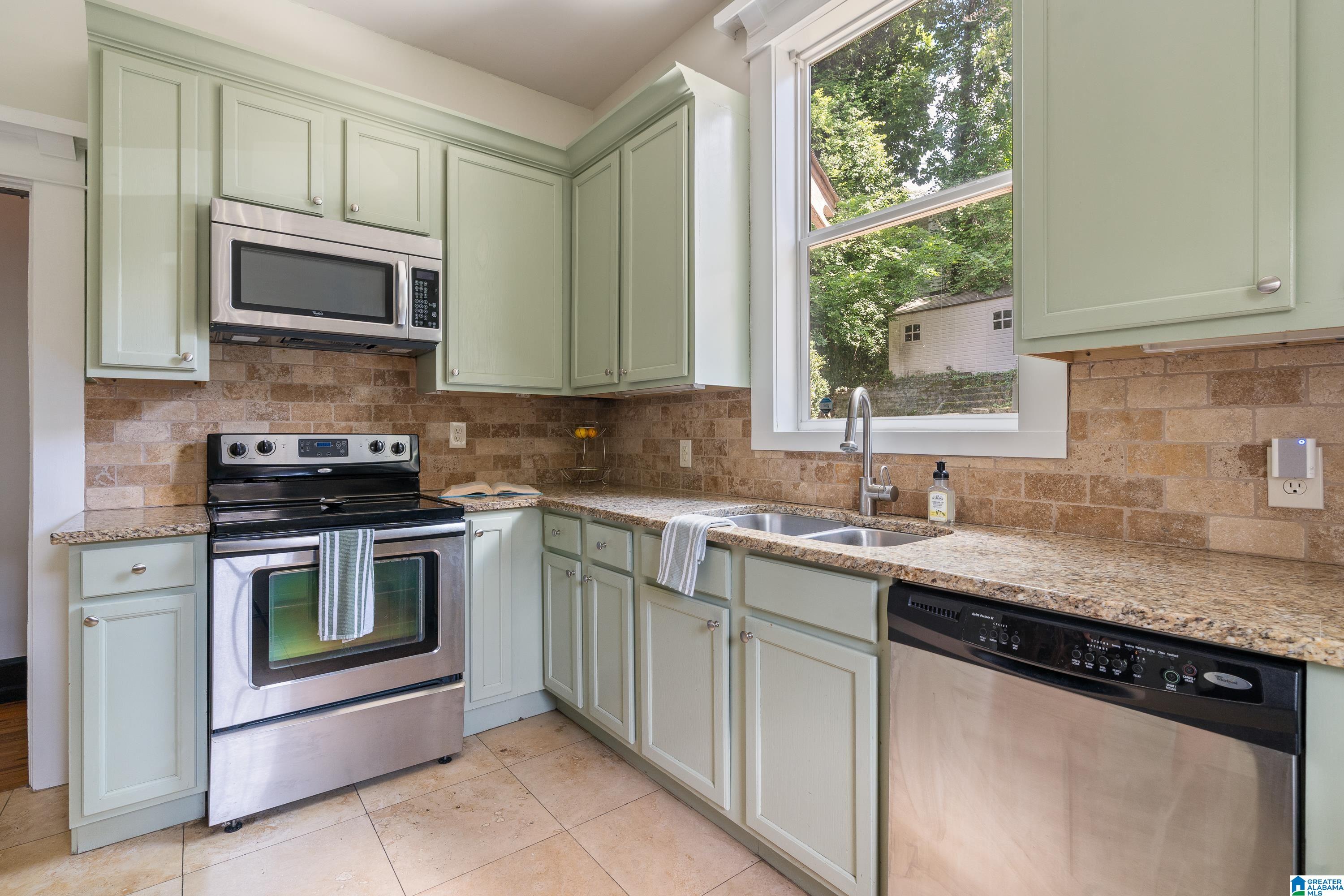 1301 13TH AVENUE S