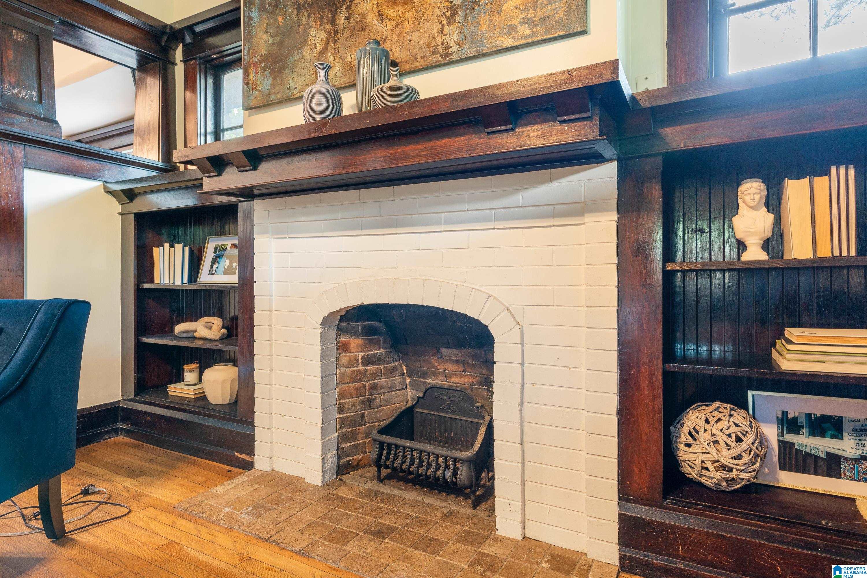 1301 13TH AVENUE S