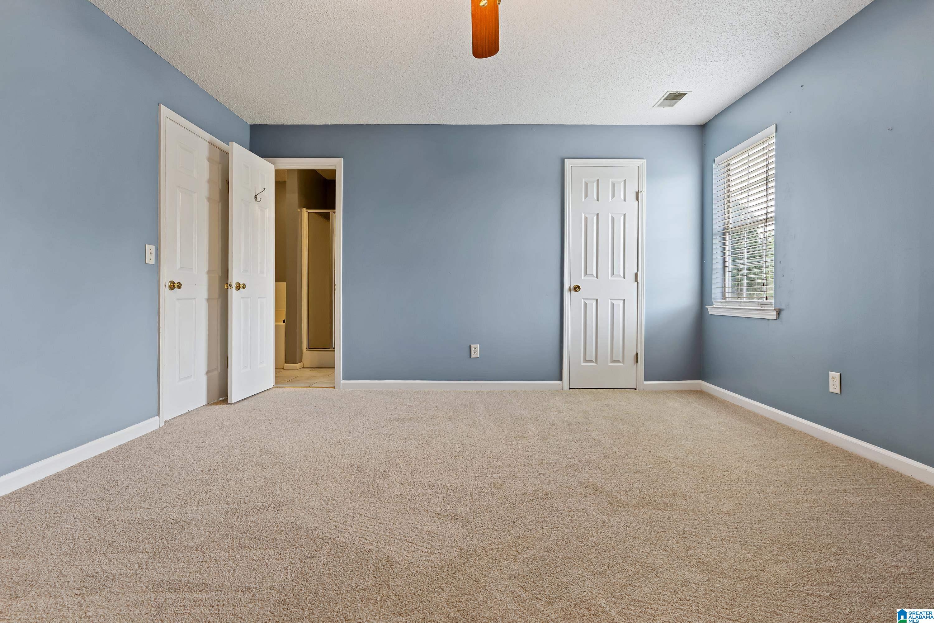 121 STONEHAVEN TRAIL