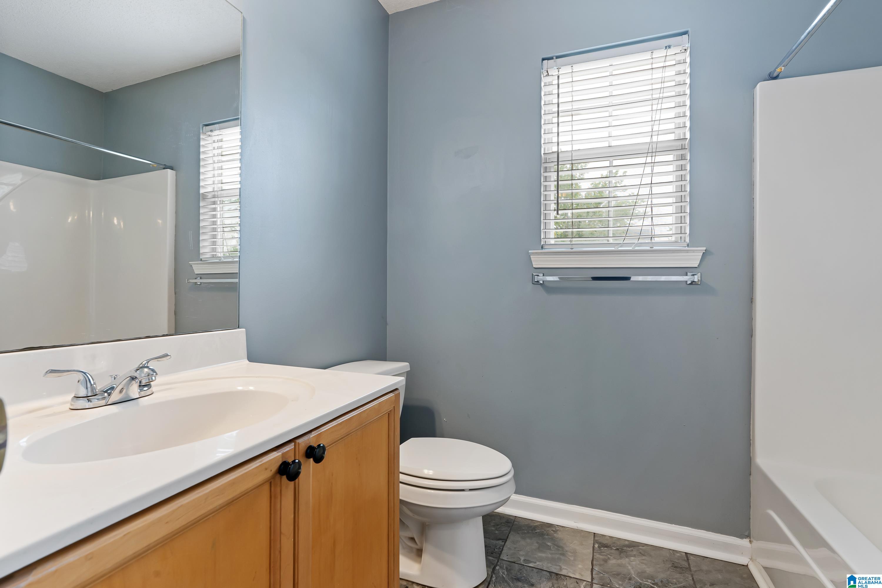 121 STONEHAVEN TRAIL