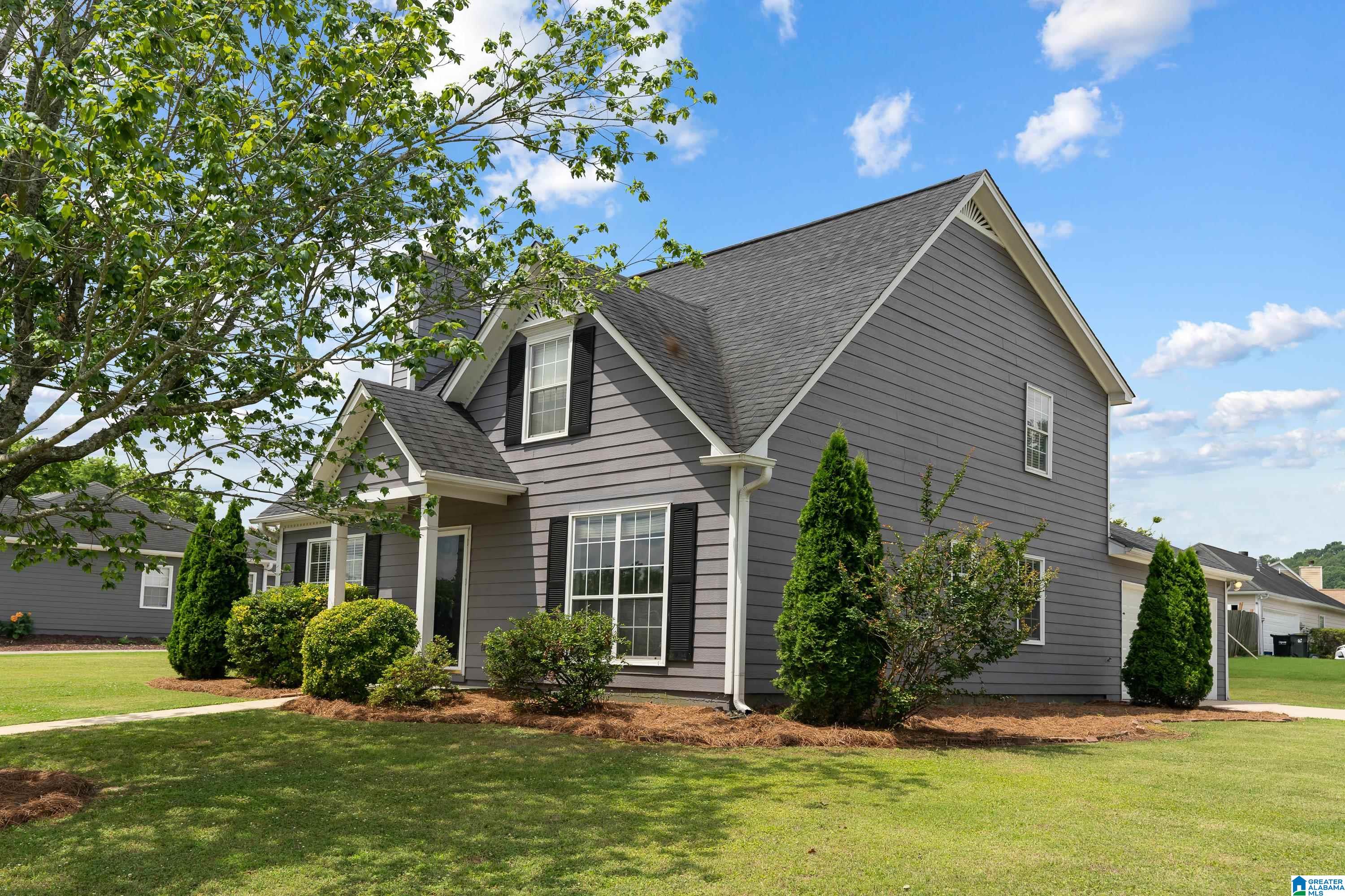 121 STONEHAVEN TRAIL