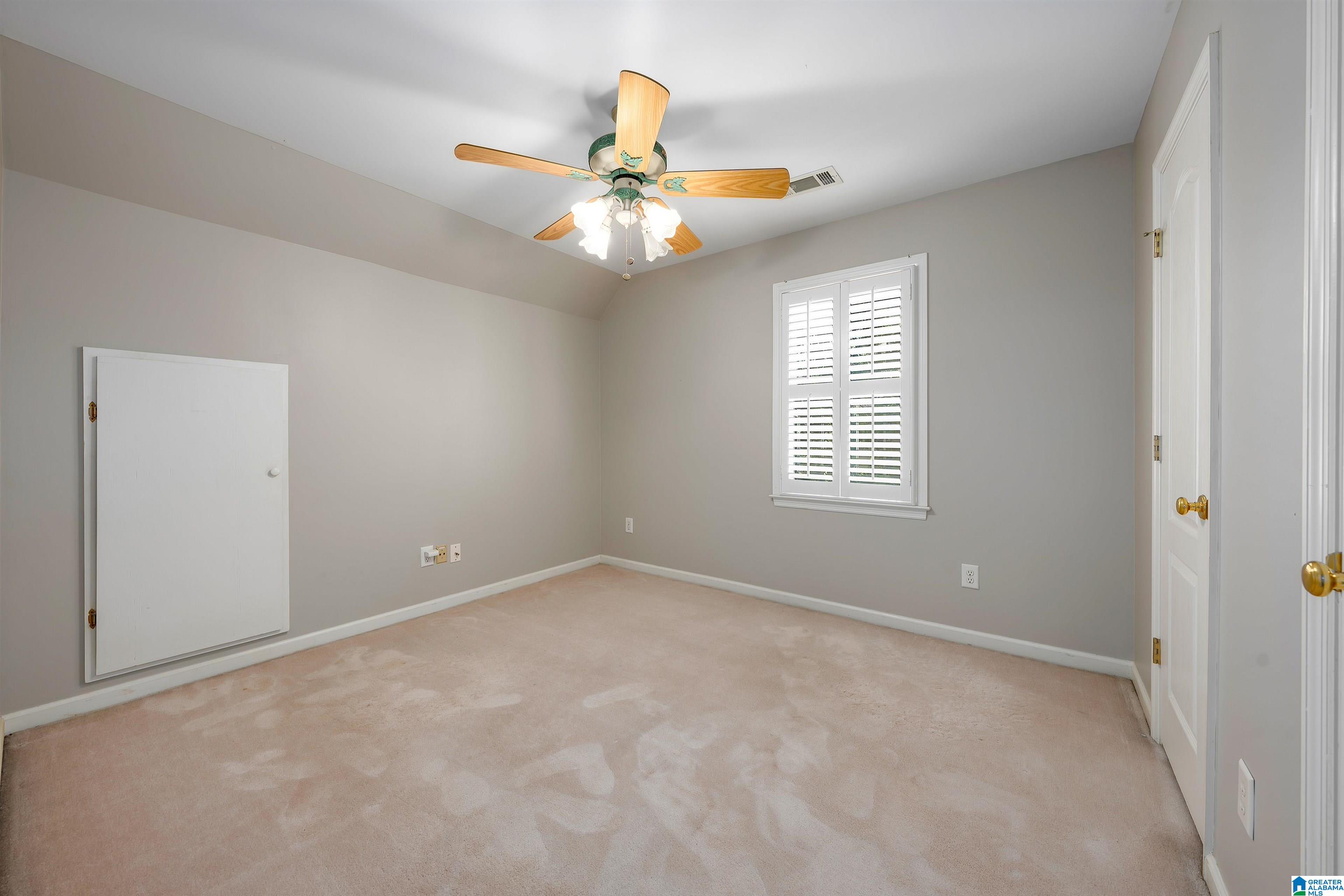 5040 KNOLL VIEW CIRCLE
