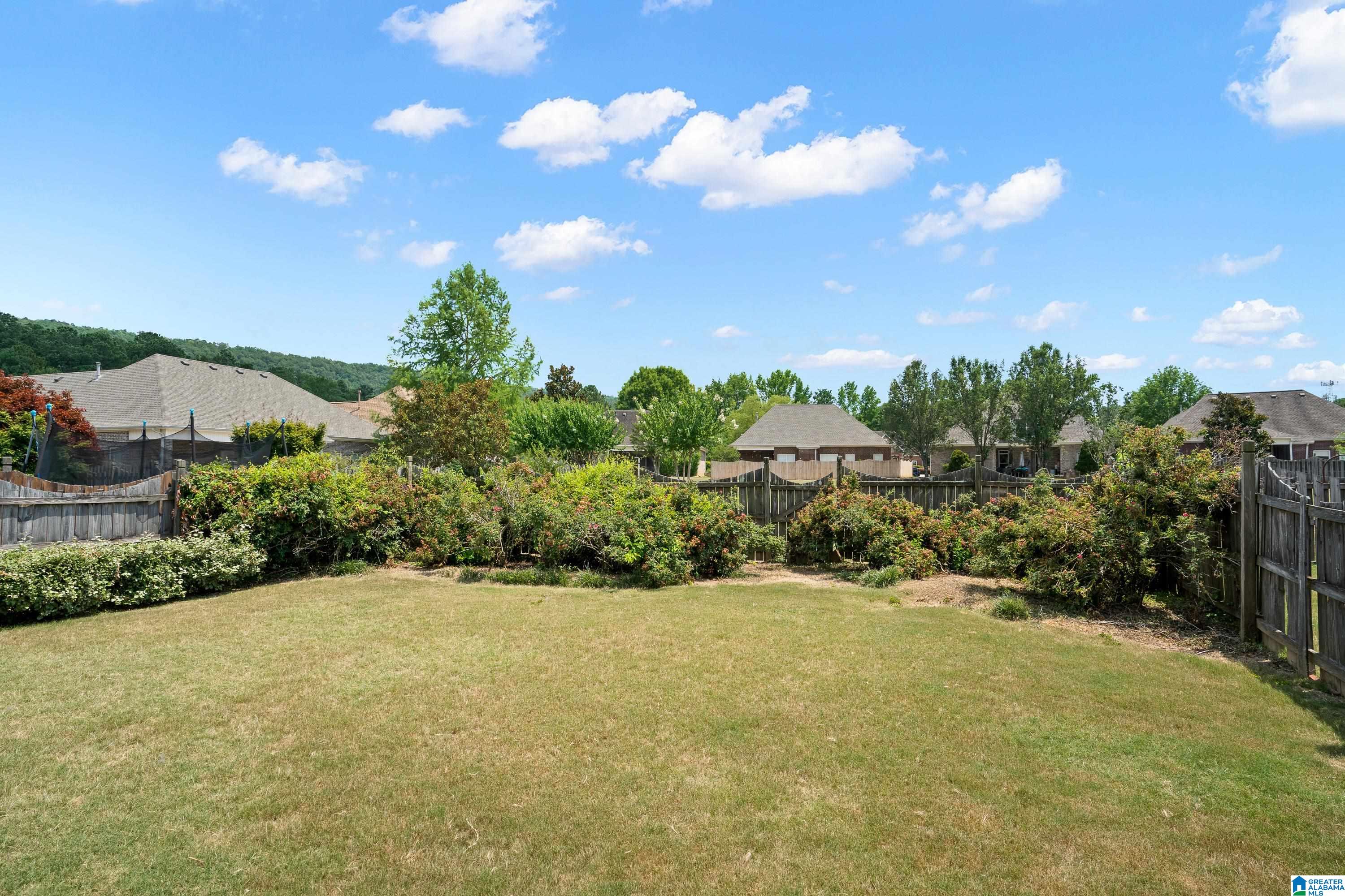 213 VINEYARD LANE
