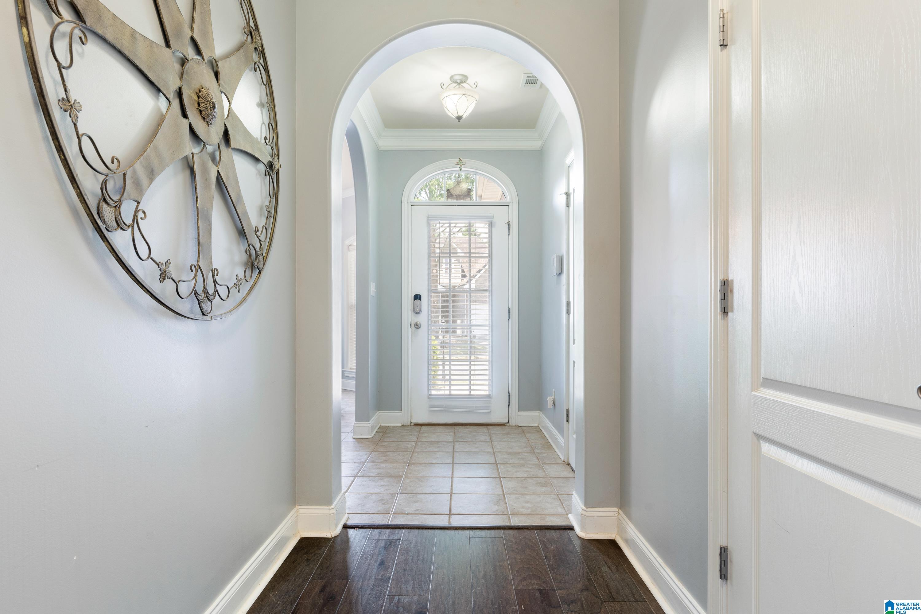 213 VINEYARD LANE