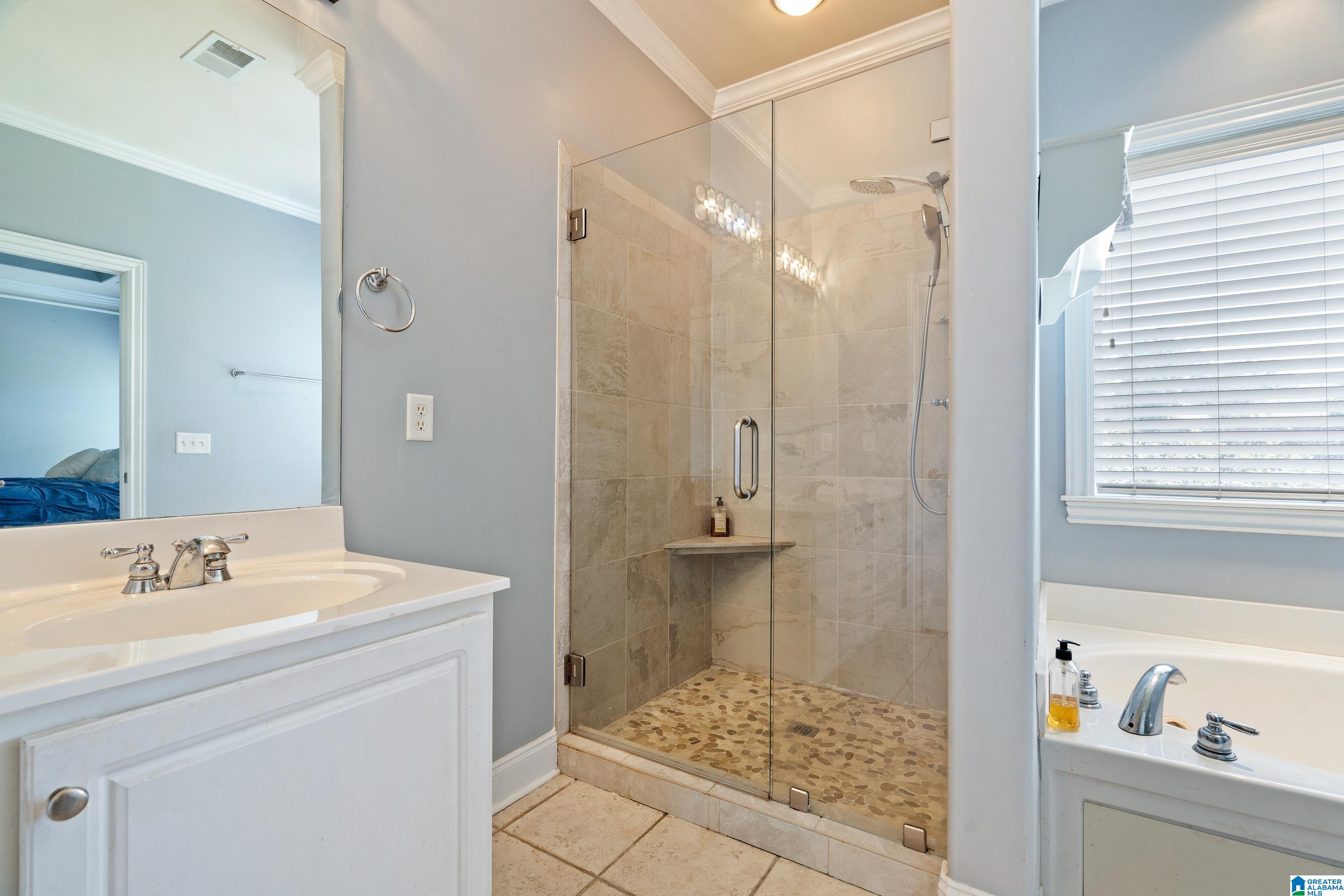213 VINEYARD LANE