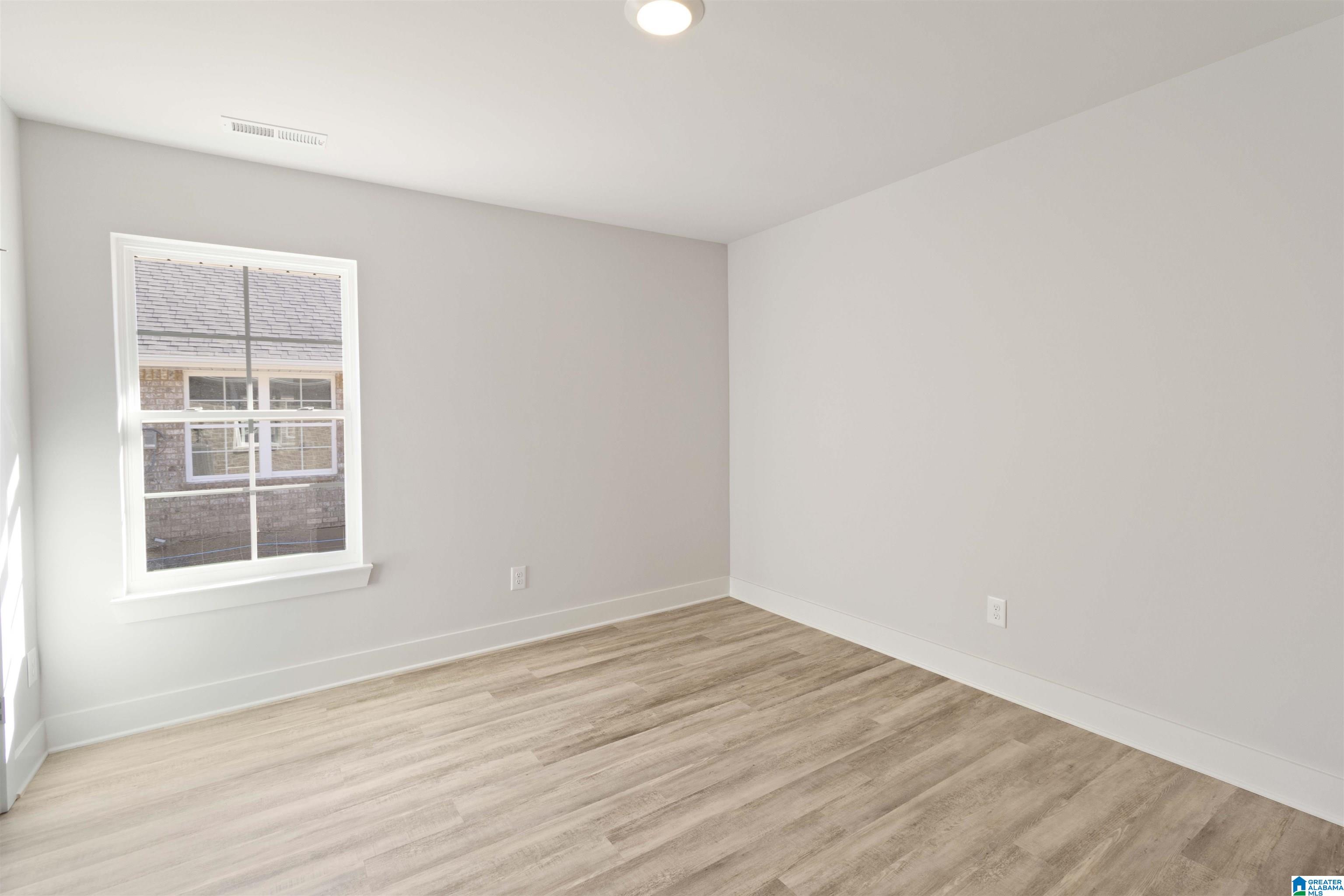 229 PURE RIVER CIRCLE