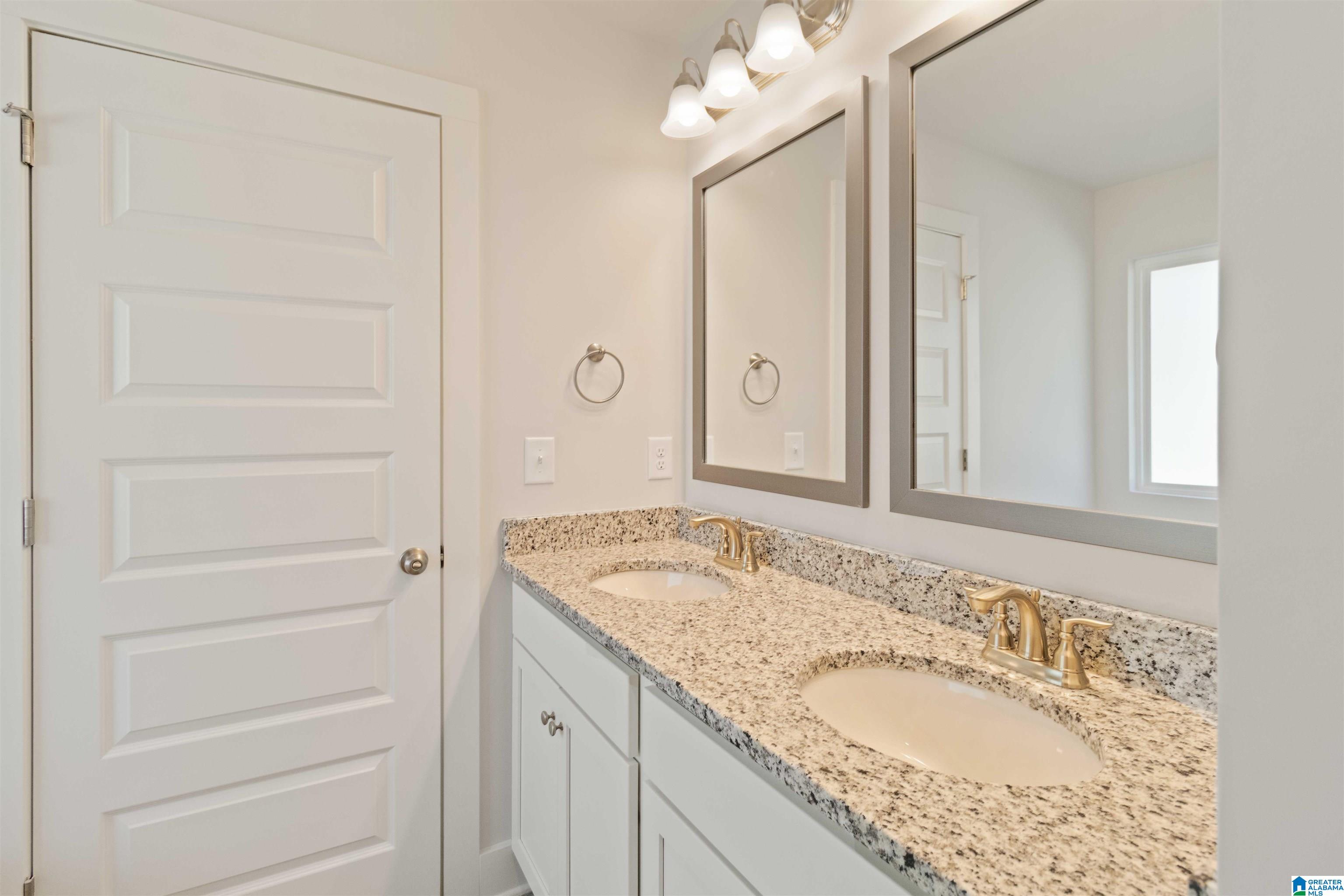 229 PURE RIVER CIRCLE