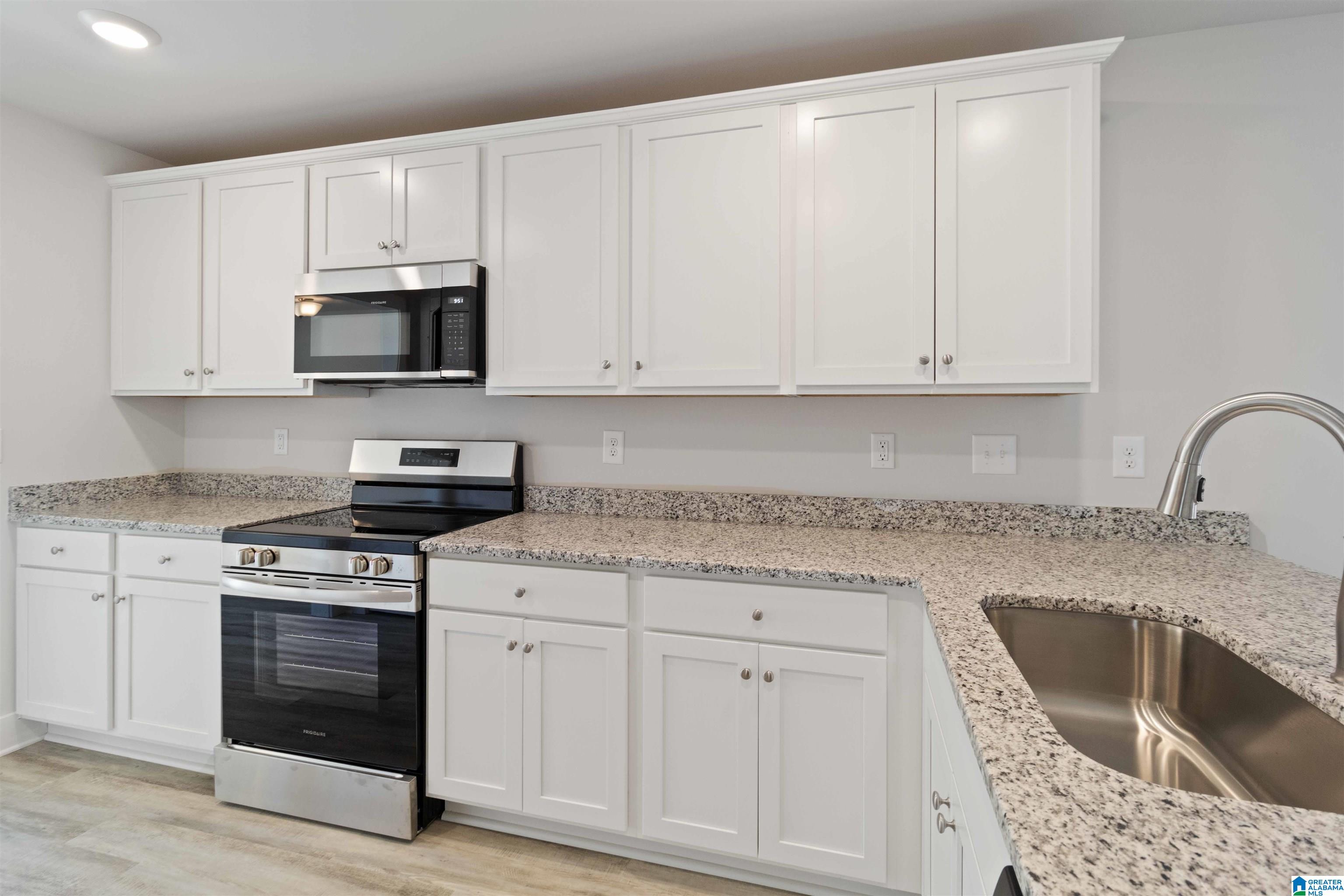 229 PURE RIVER CIRCLE