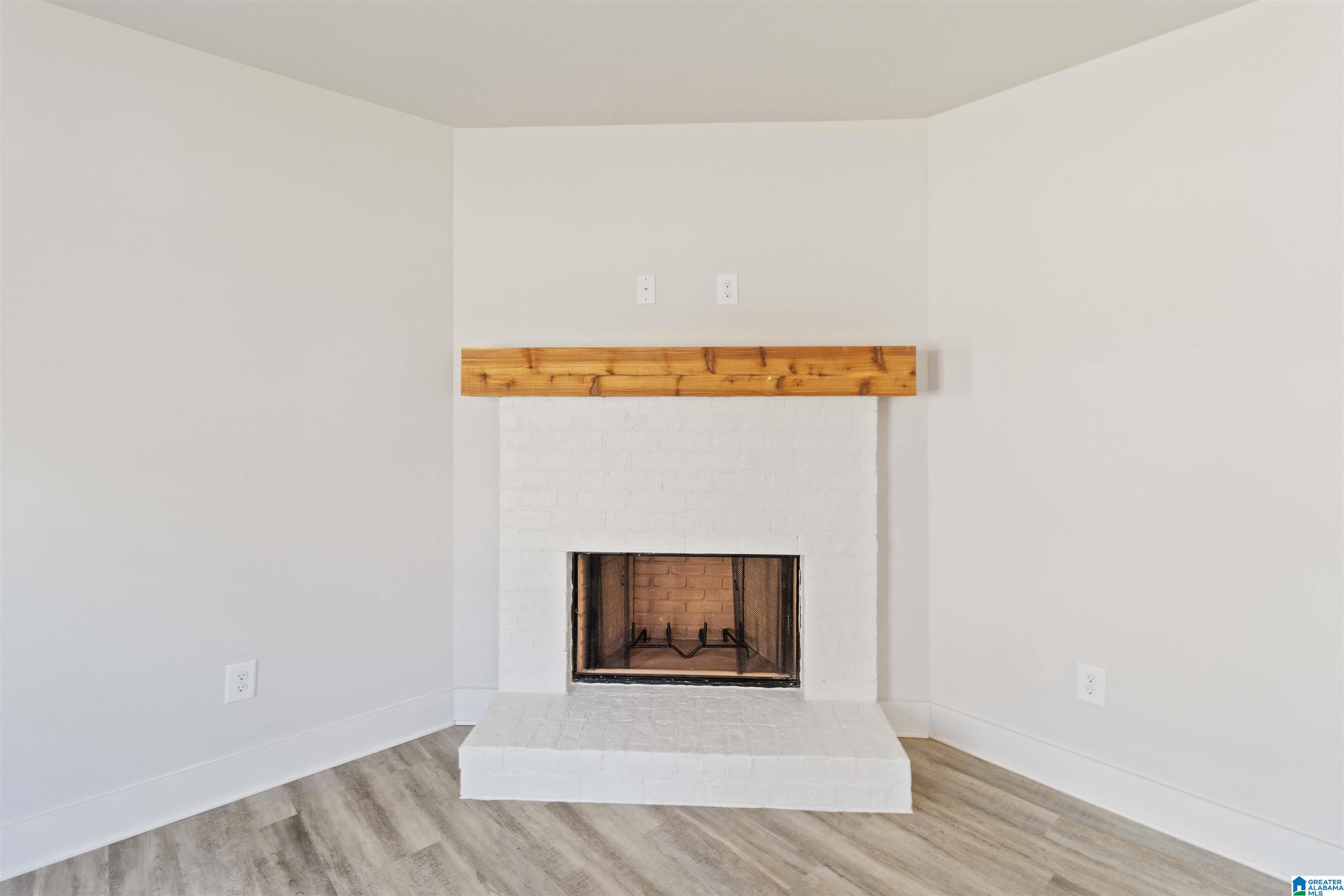 229 PURE RIVER CIRCLE