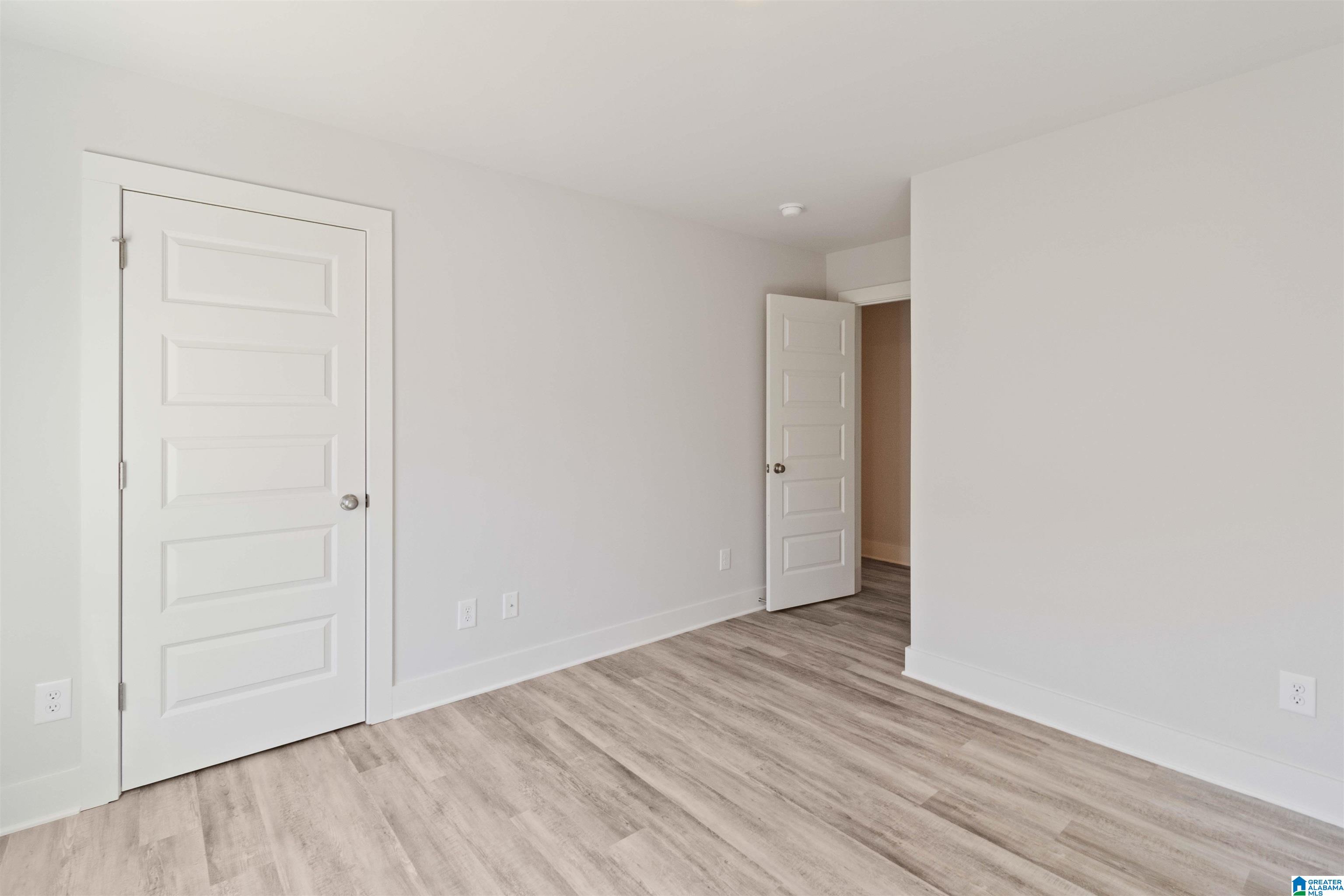 229 PURE RIVER CIRCLE