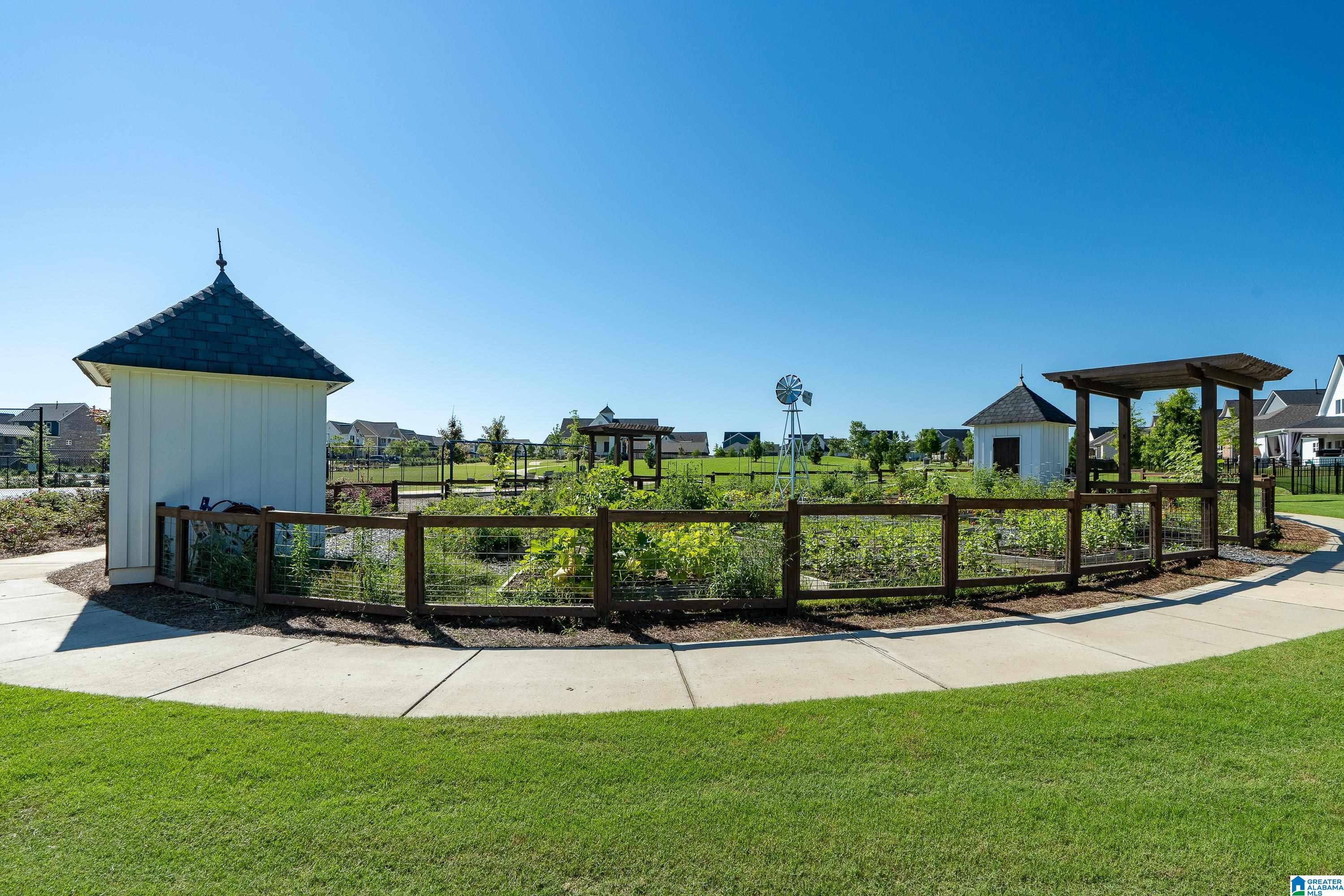 2260 BLACK CREEK CROSSING