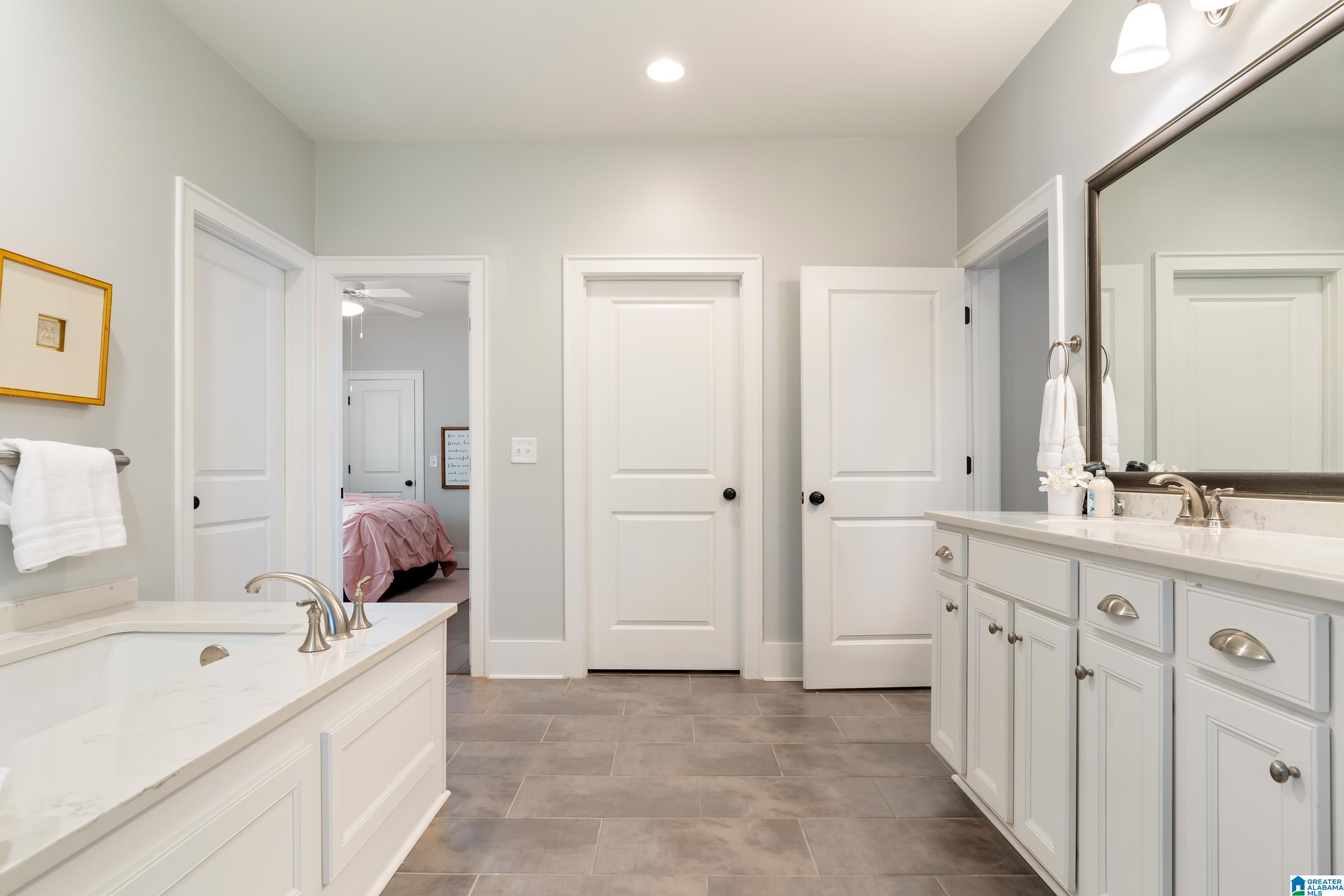 2260 BLACK CREEK CROSSING