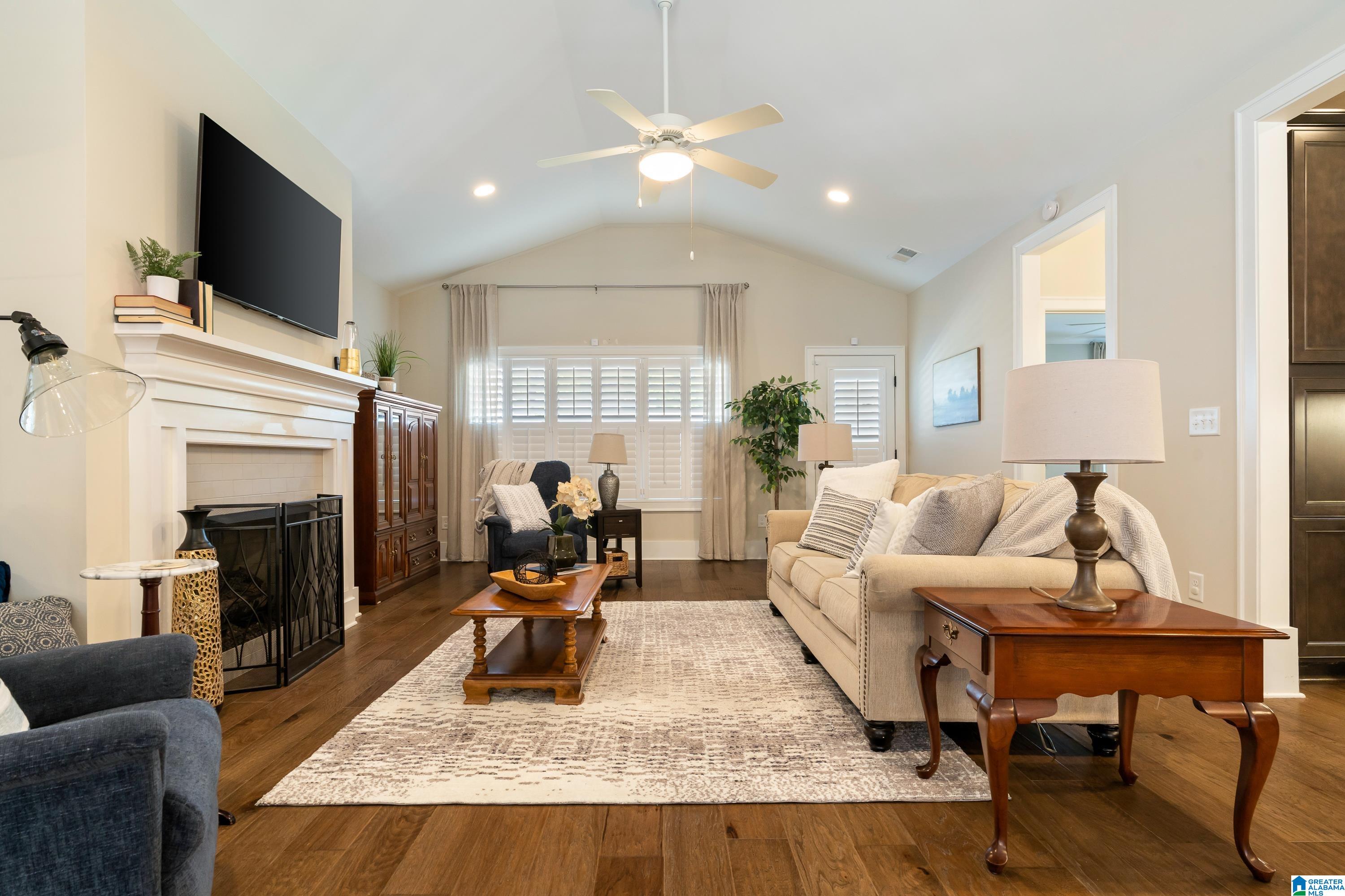 2260 BLACK CREEK CROSSING