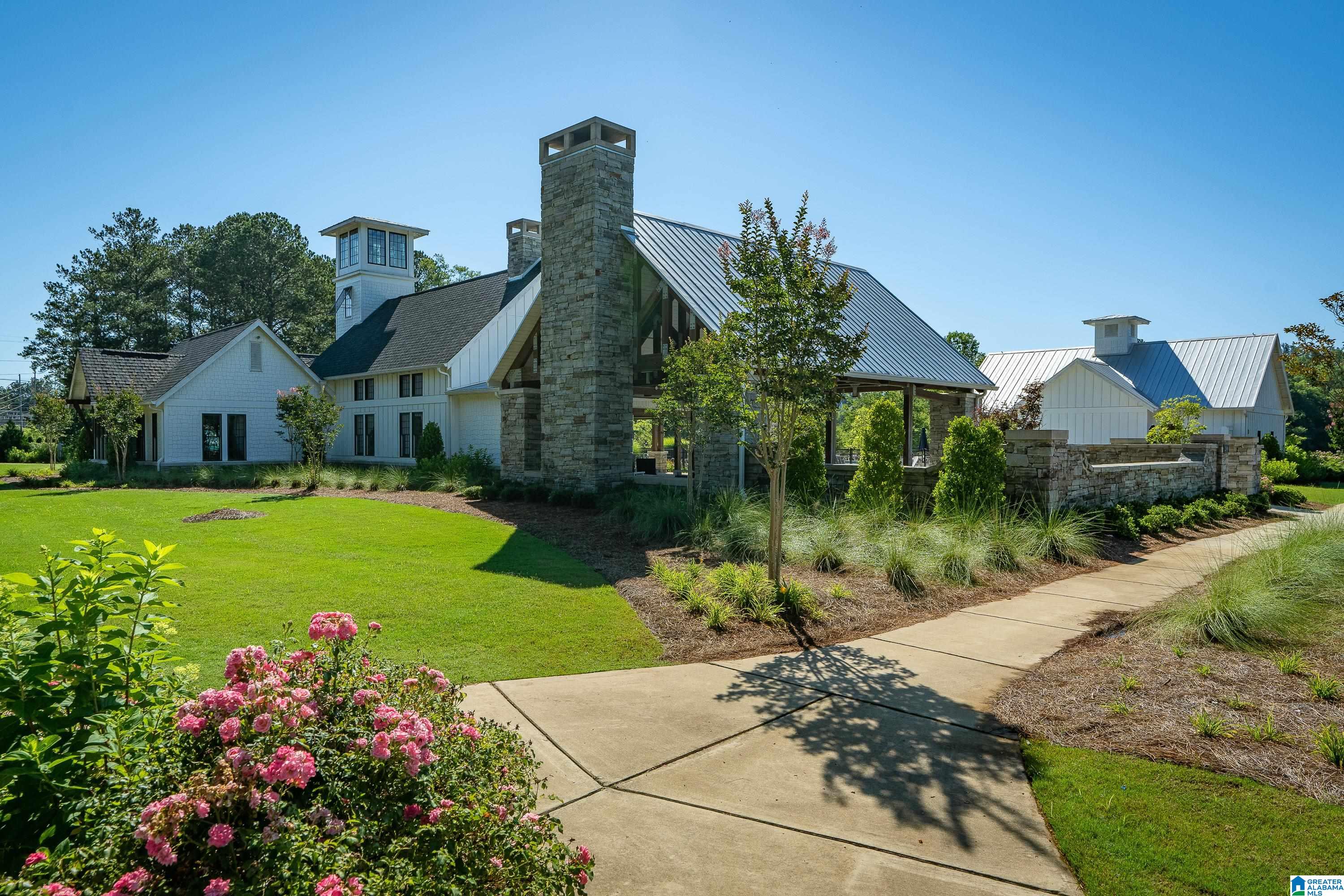 2260 BLACK CREEK CROSSING