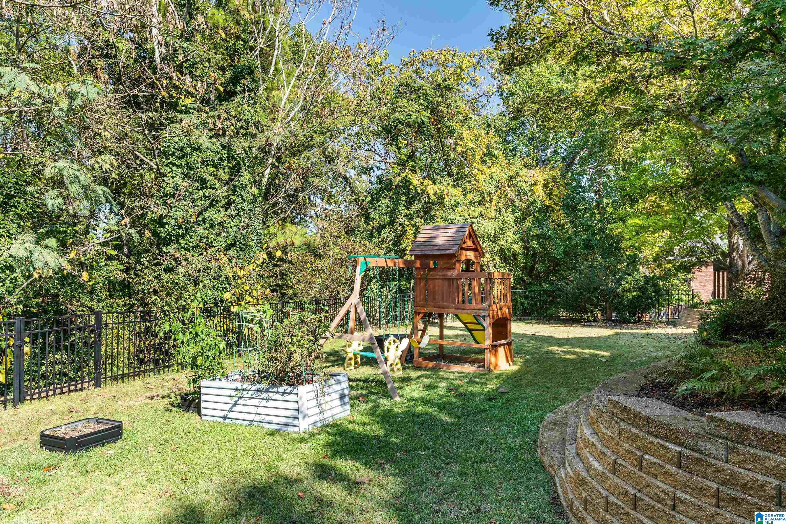 5512 MAGNOLIA TRACE CIRCLE