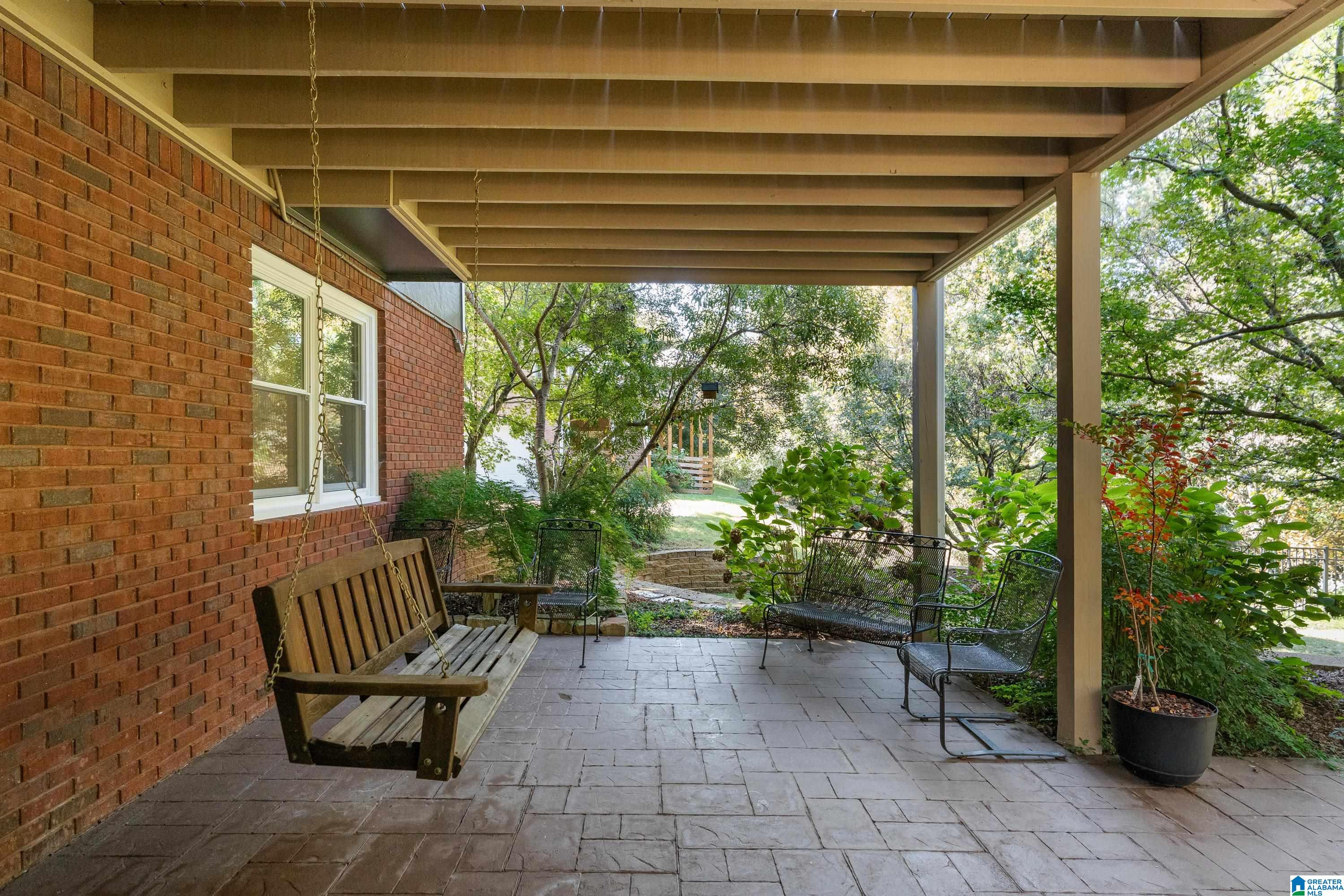 5512 MAGNOLIA TRACE CIRCLE
