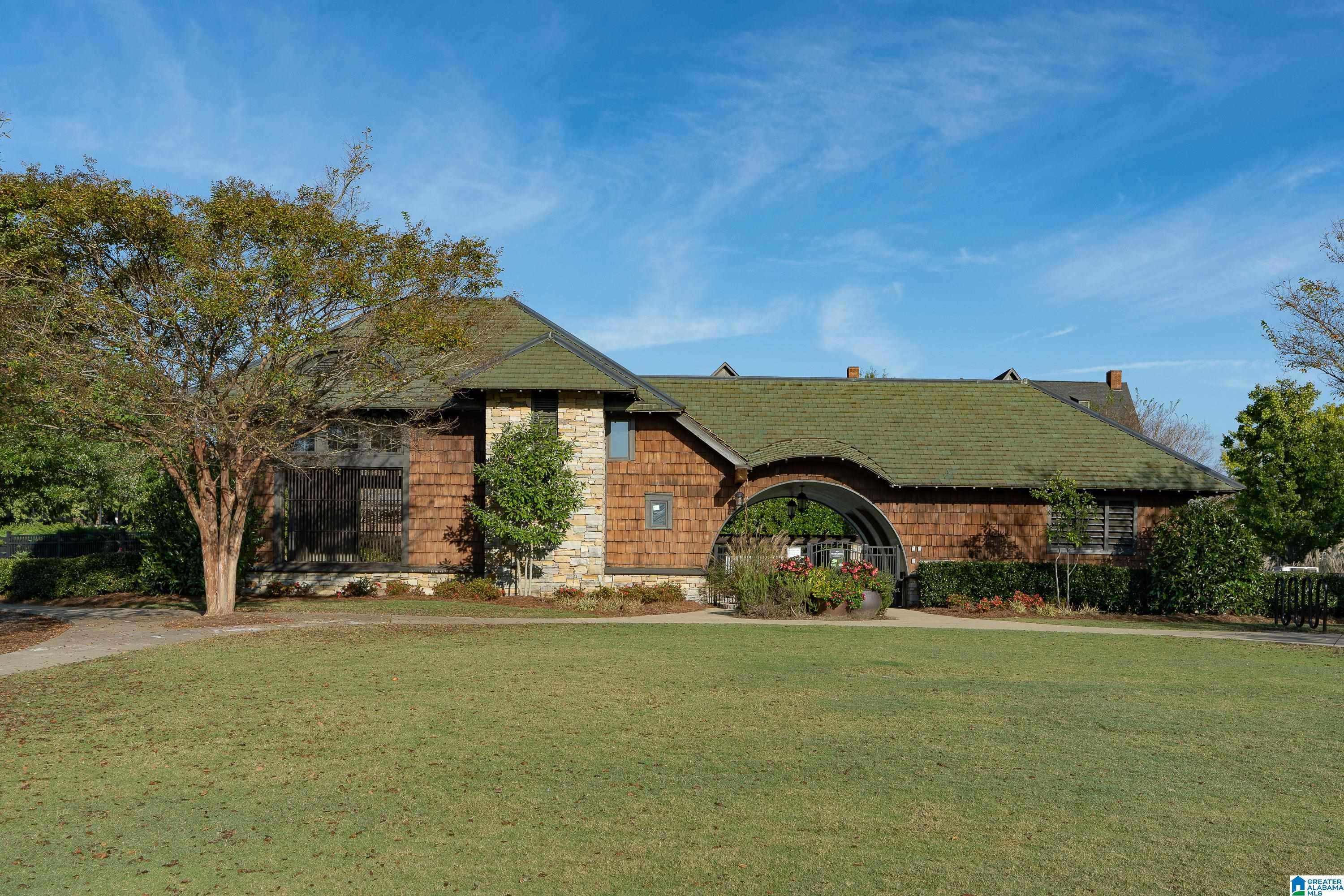 2385 VILLAGE CENTER STREET