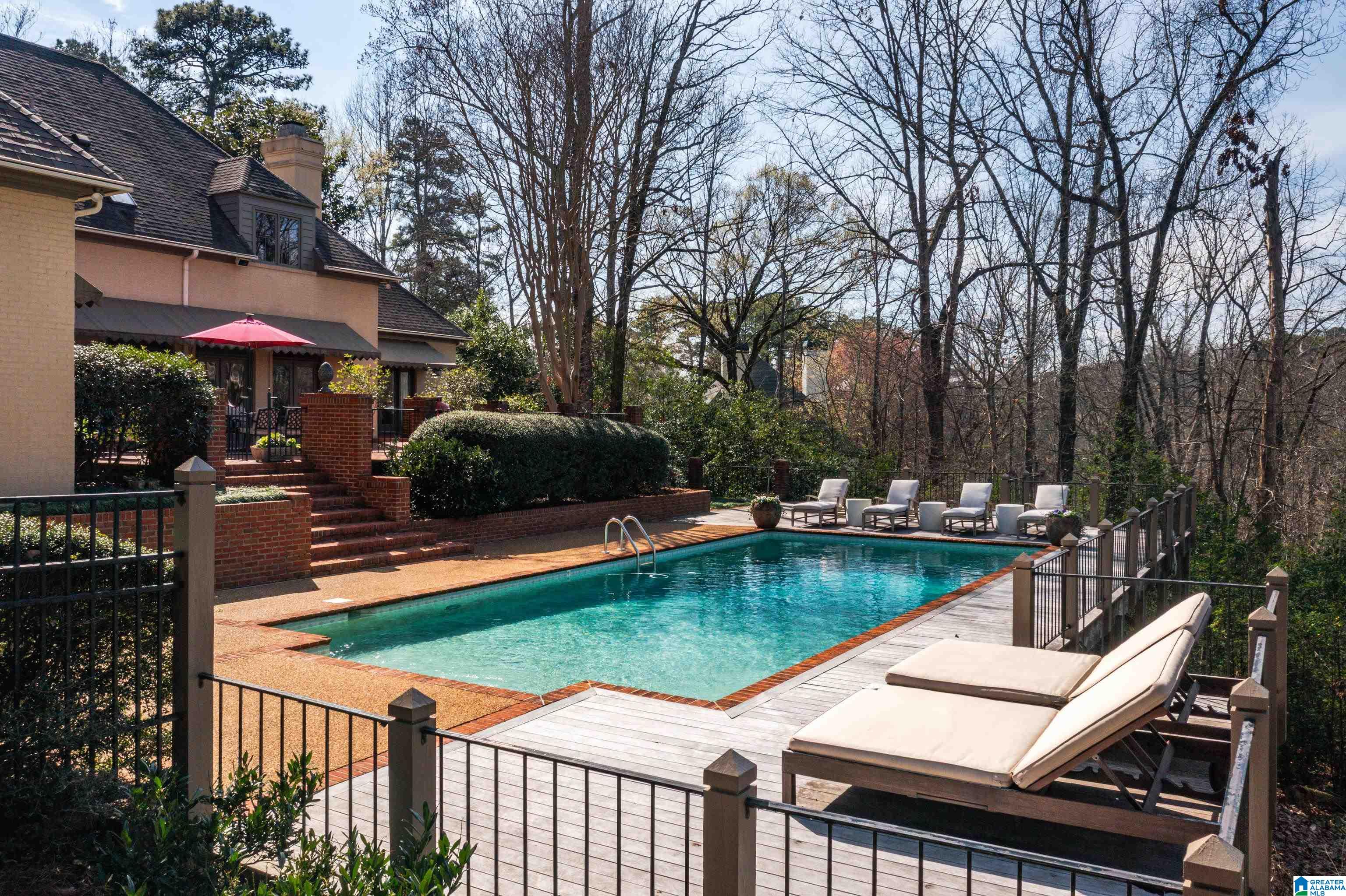 2642 ABINGDON ROAD