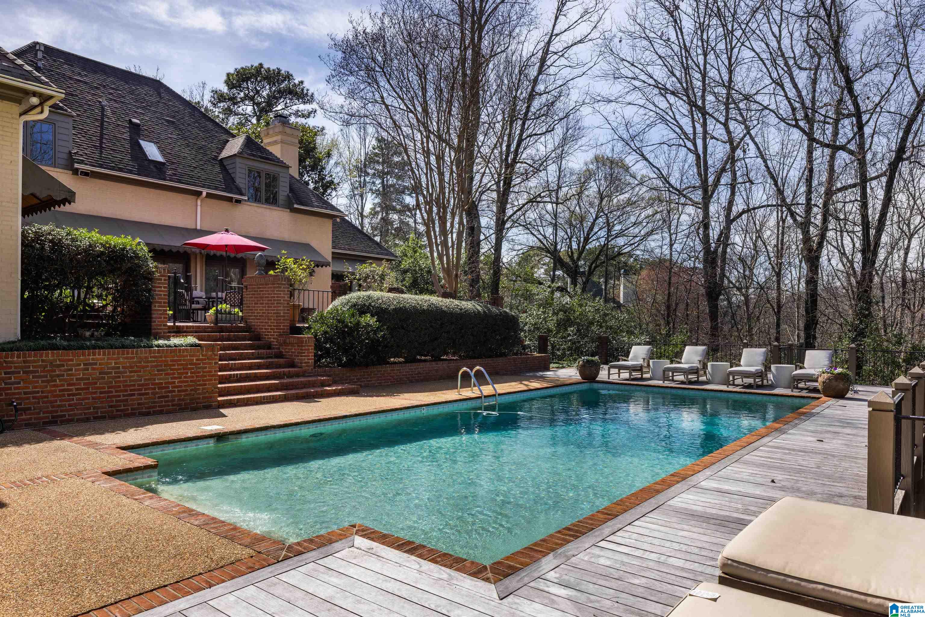 2642 ABINGDON ROAD