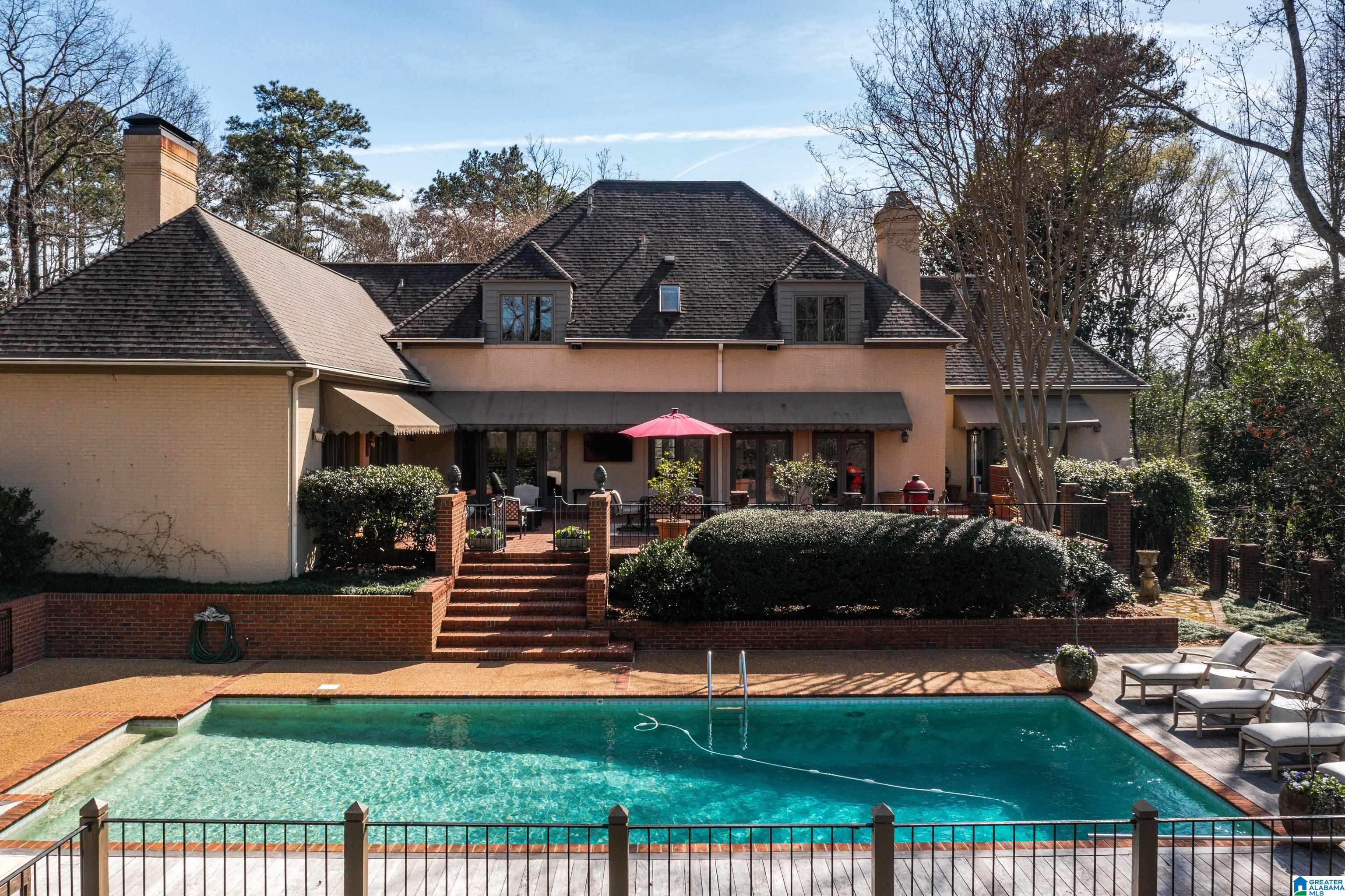 2642 ABINGDON ROAD