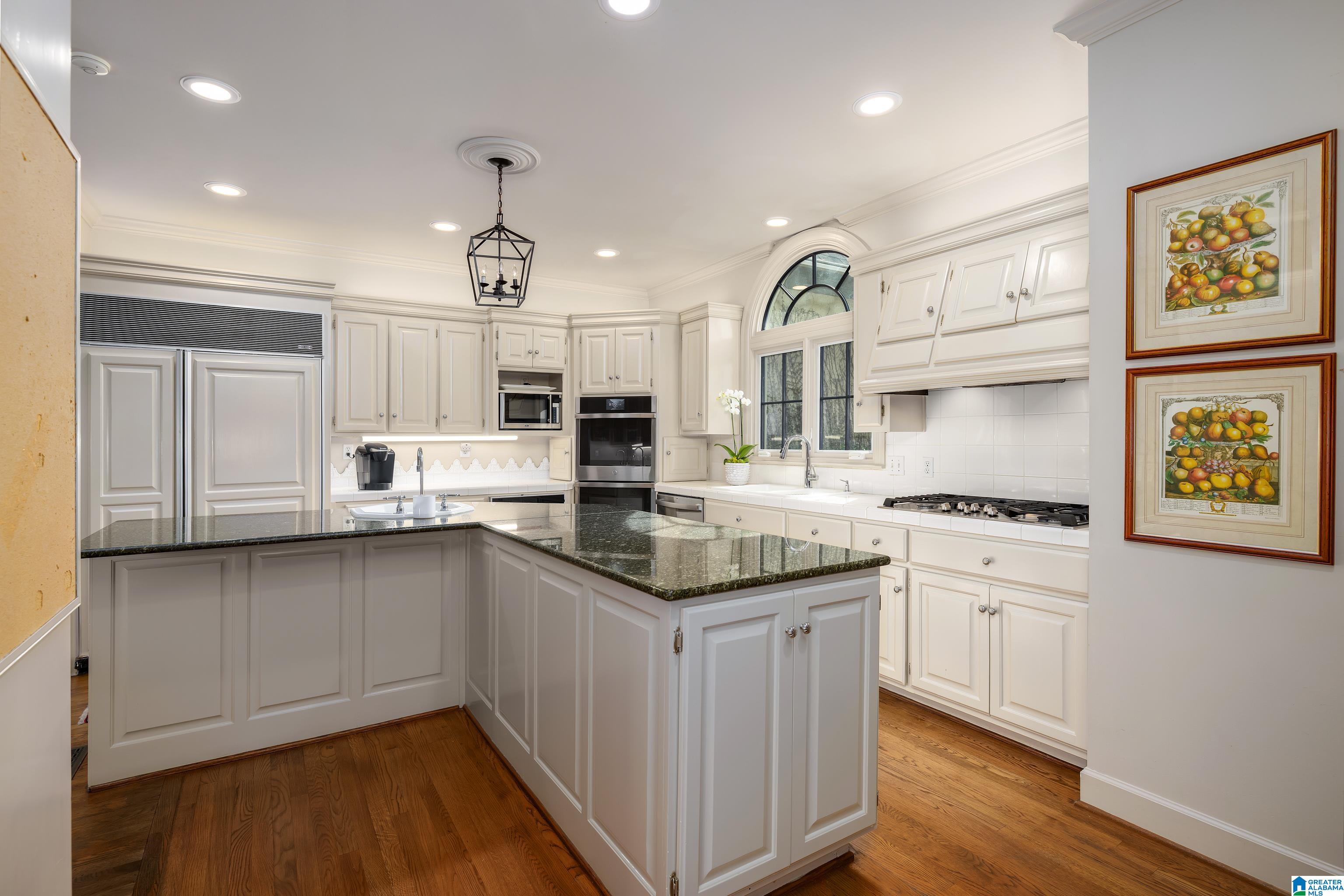 2642 ABINGDON ROAD