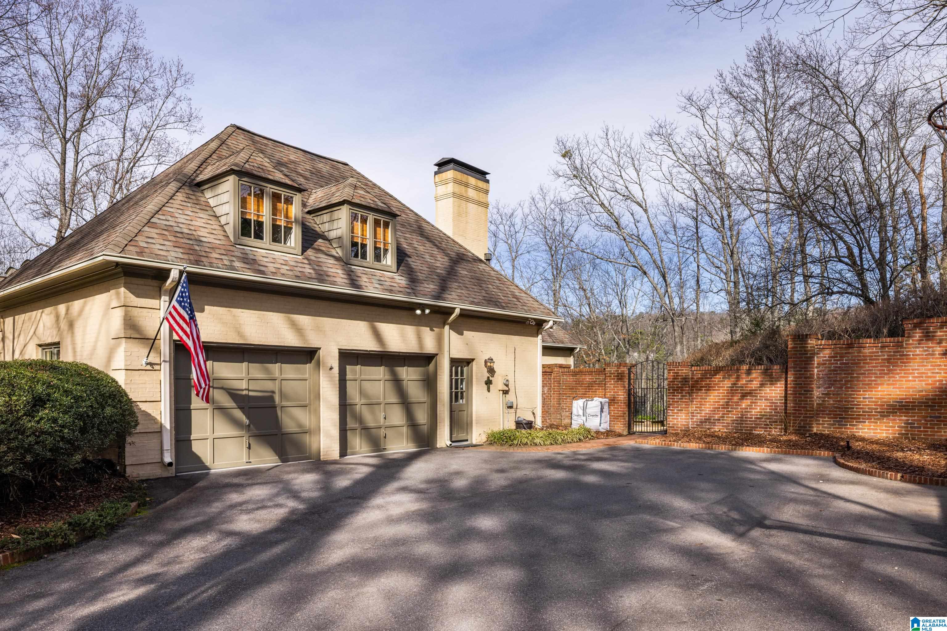 2642 ABINGDON ROAD