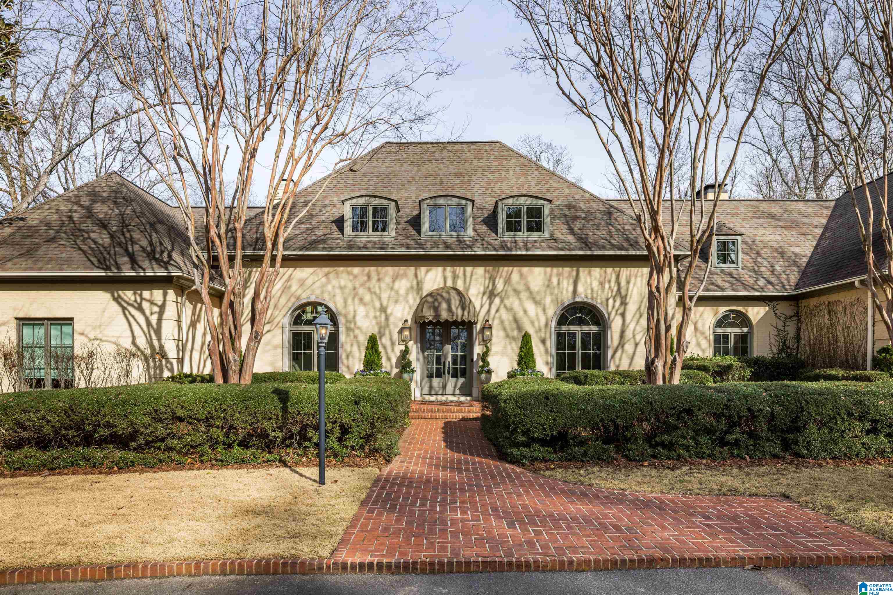 2642 ABINGDON ROAD
