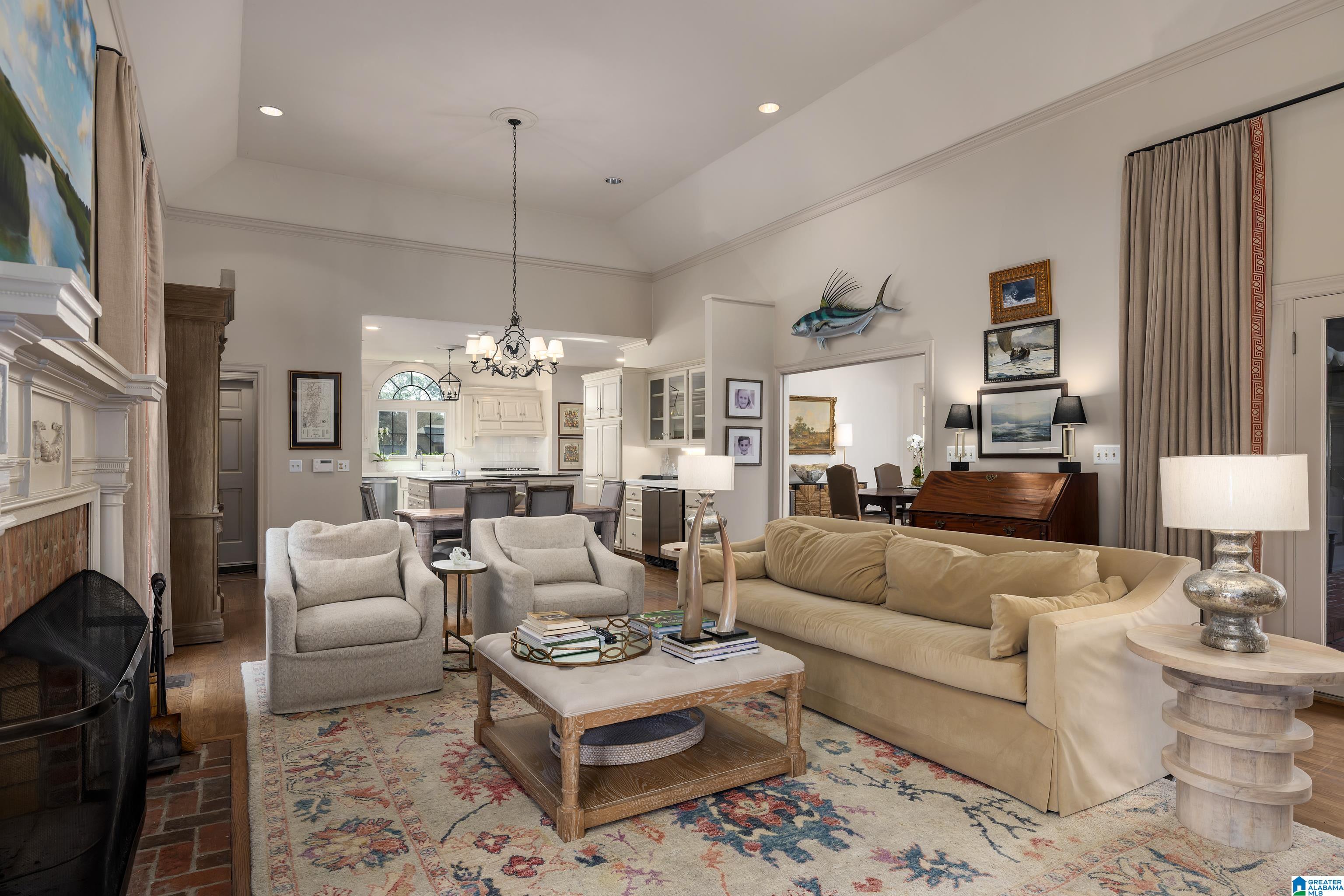 2642 ABINGDON ROAD