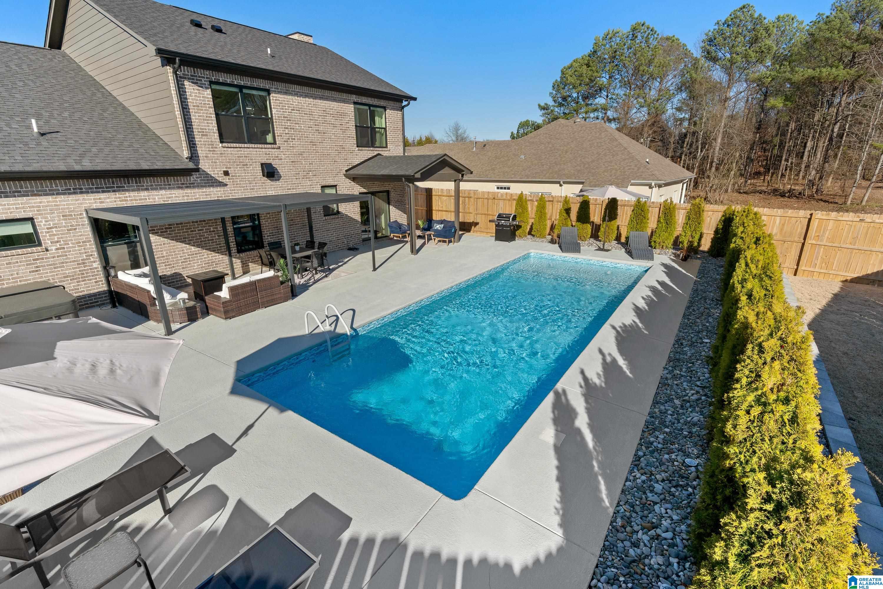 131 JEWELL CIRCLE
