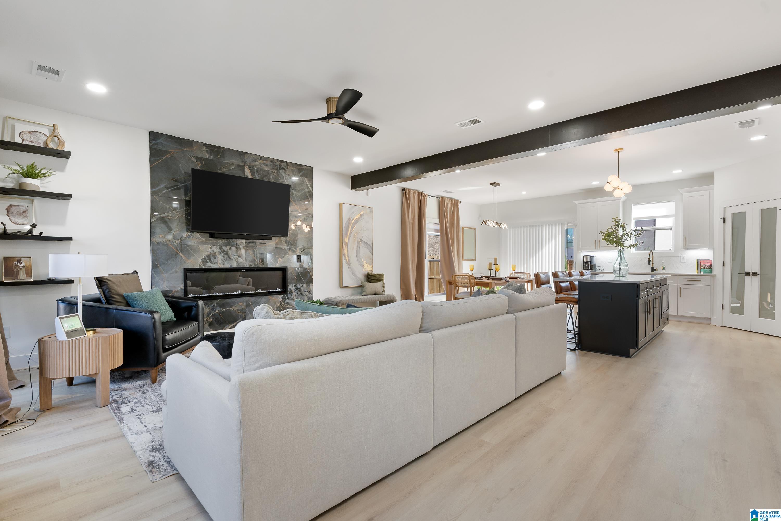 131 JEWELL CIRCLE