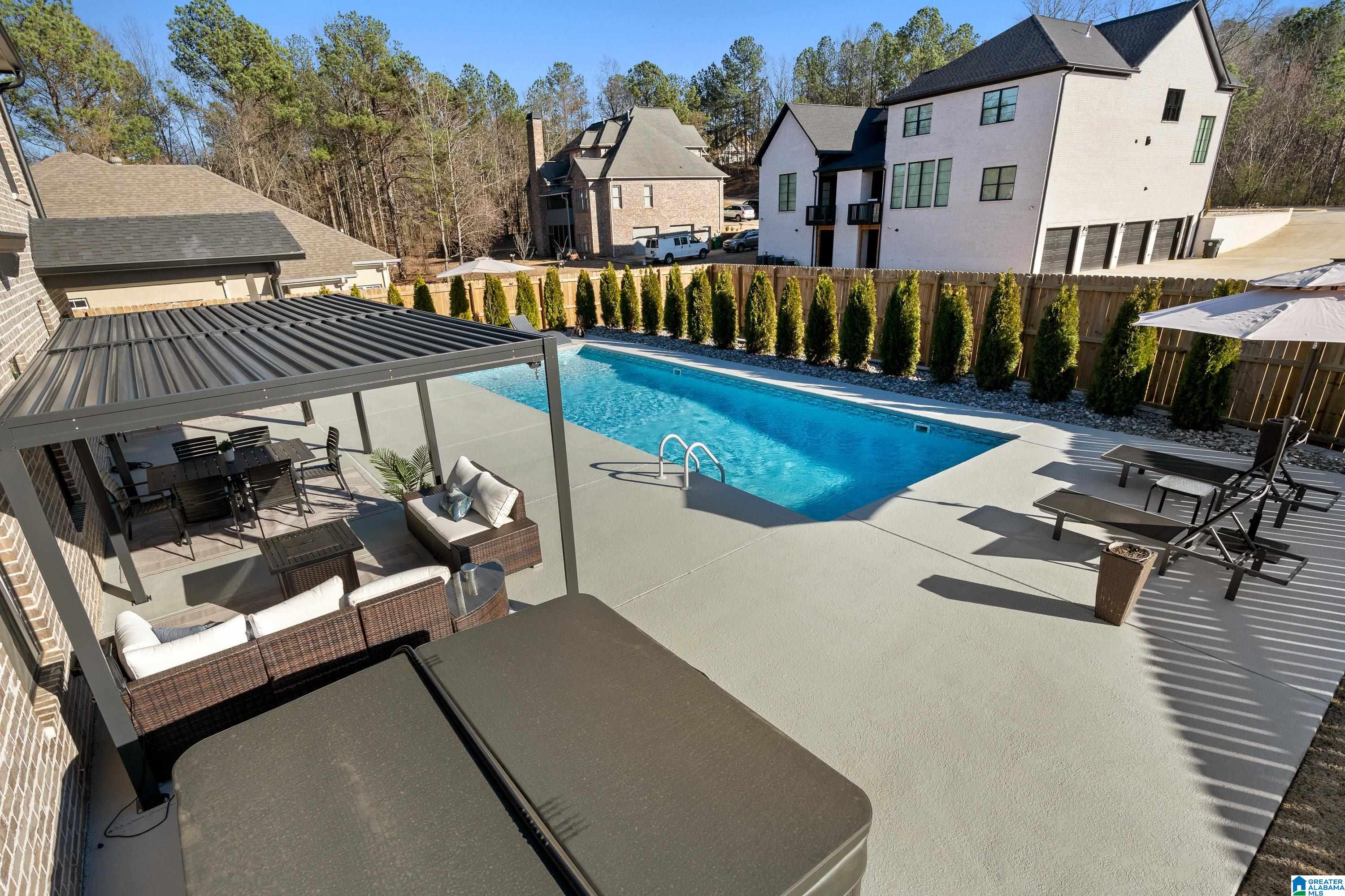131 JEWELL CIRCLE