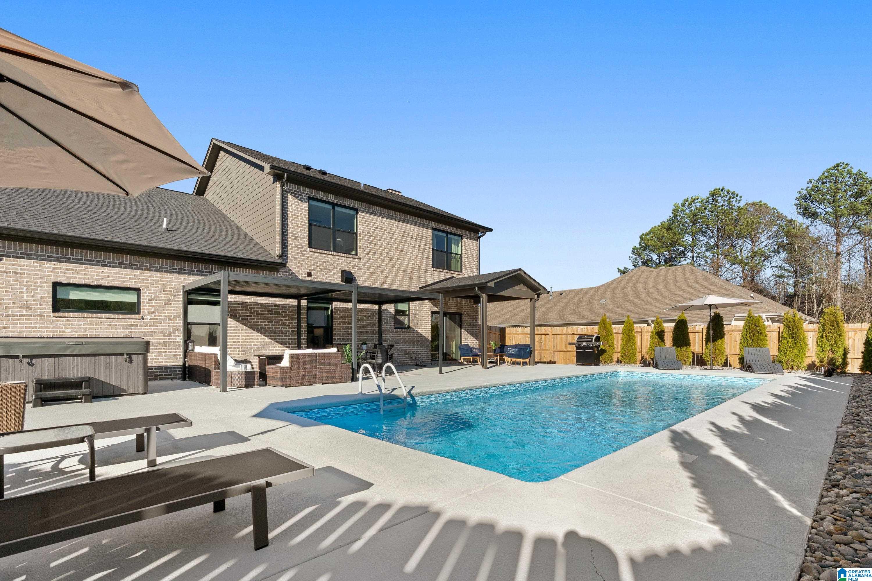 131 JEWELL CIRCLE