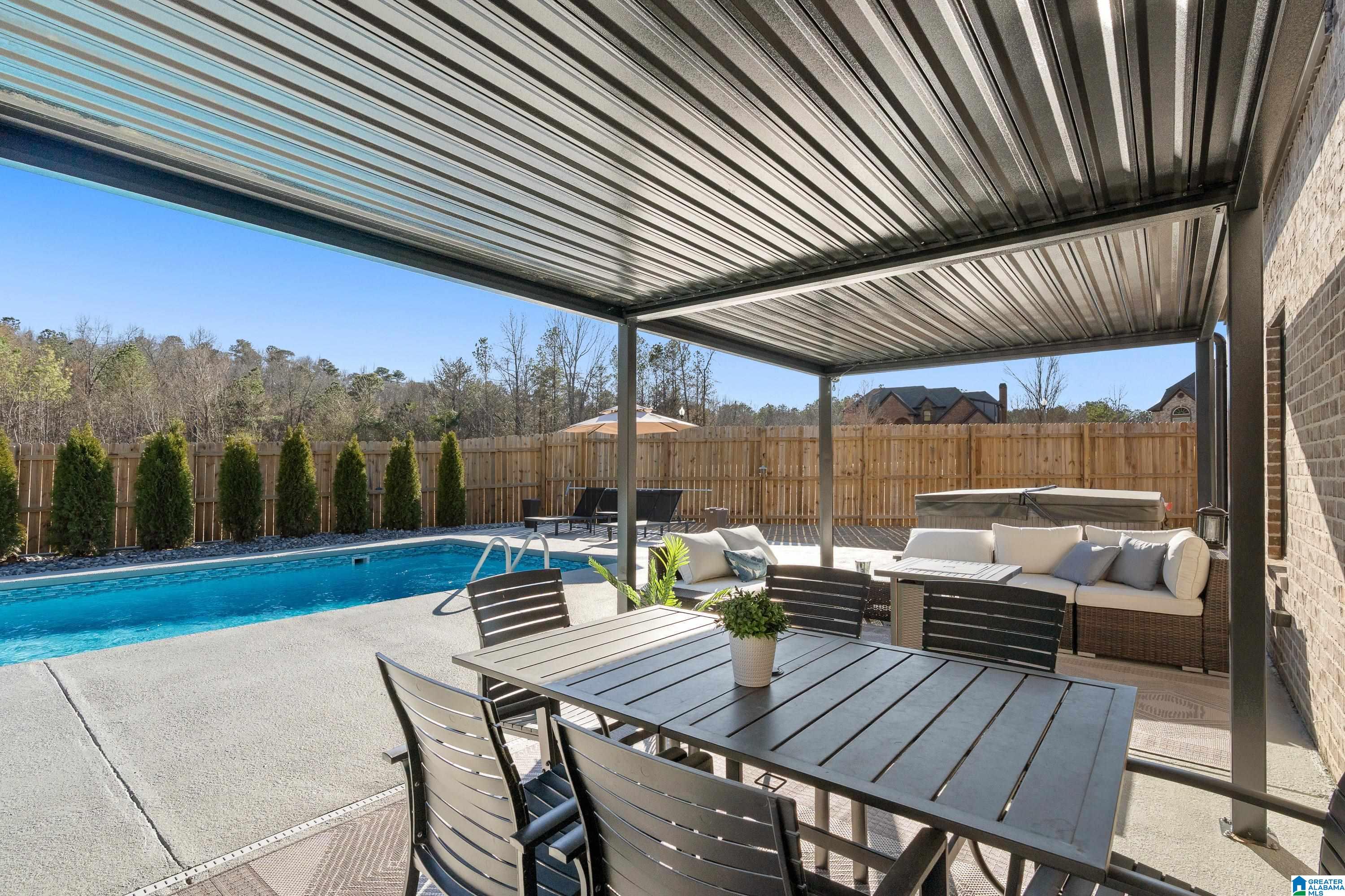 131 JEWELL CIRCLE