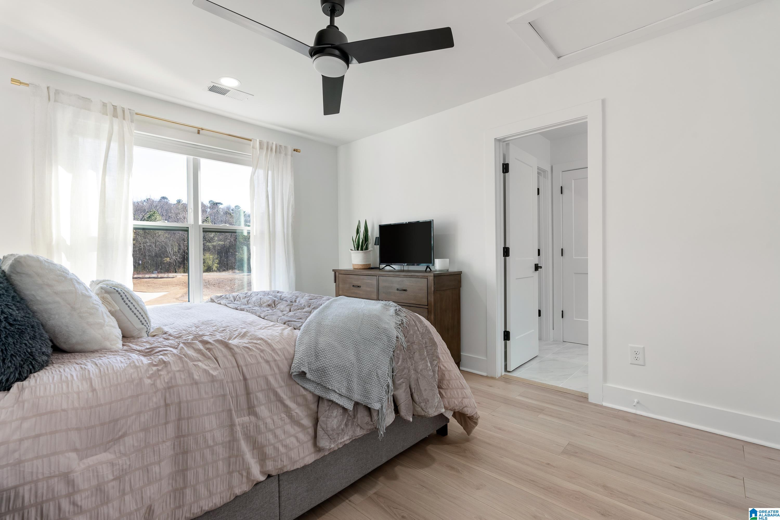 131 JEWELL CIRCLE