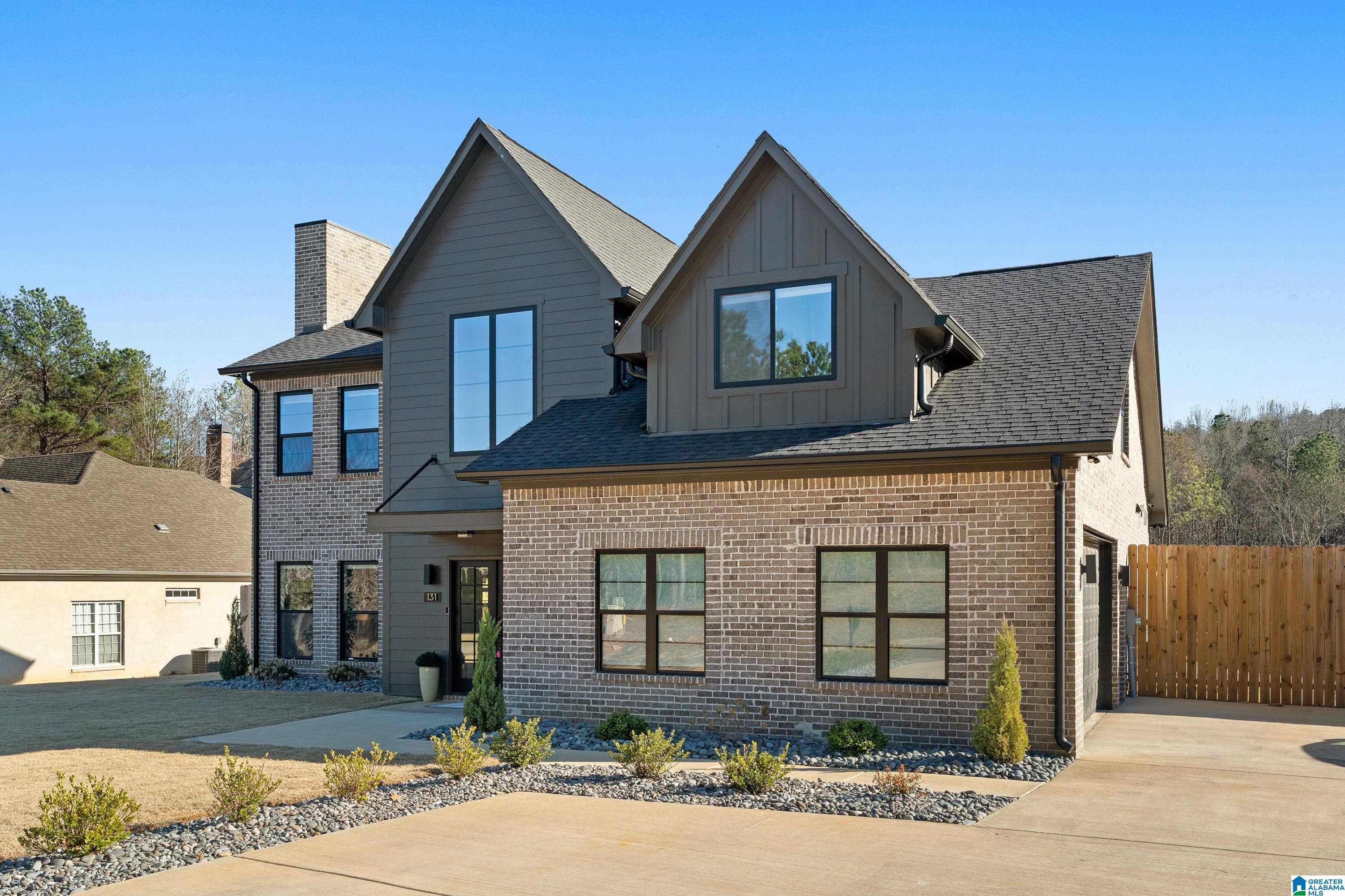 131 JEWELL CIRCLE