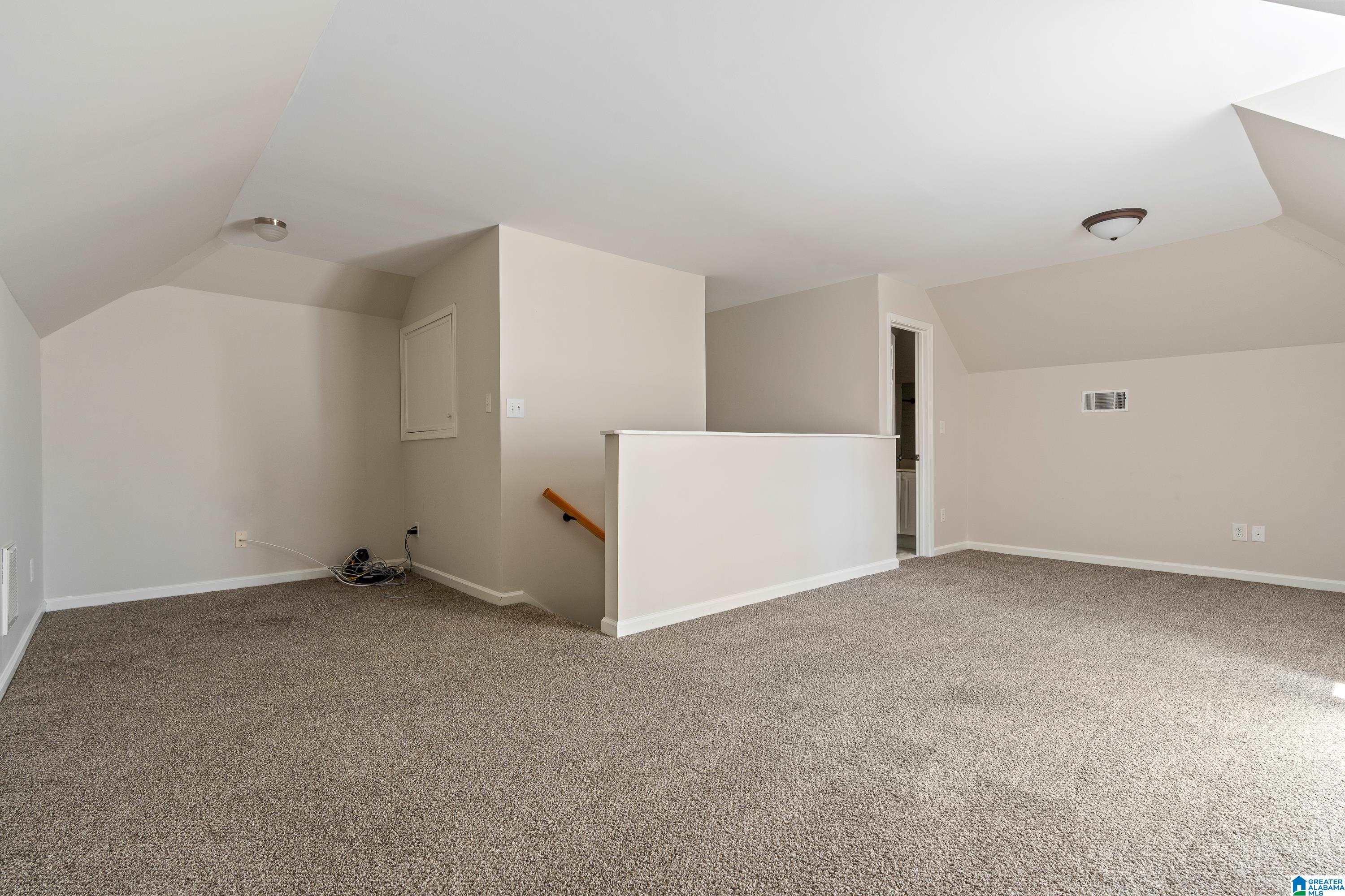 1832 STONE BROOK LANE