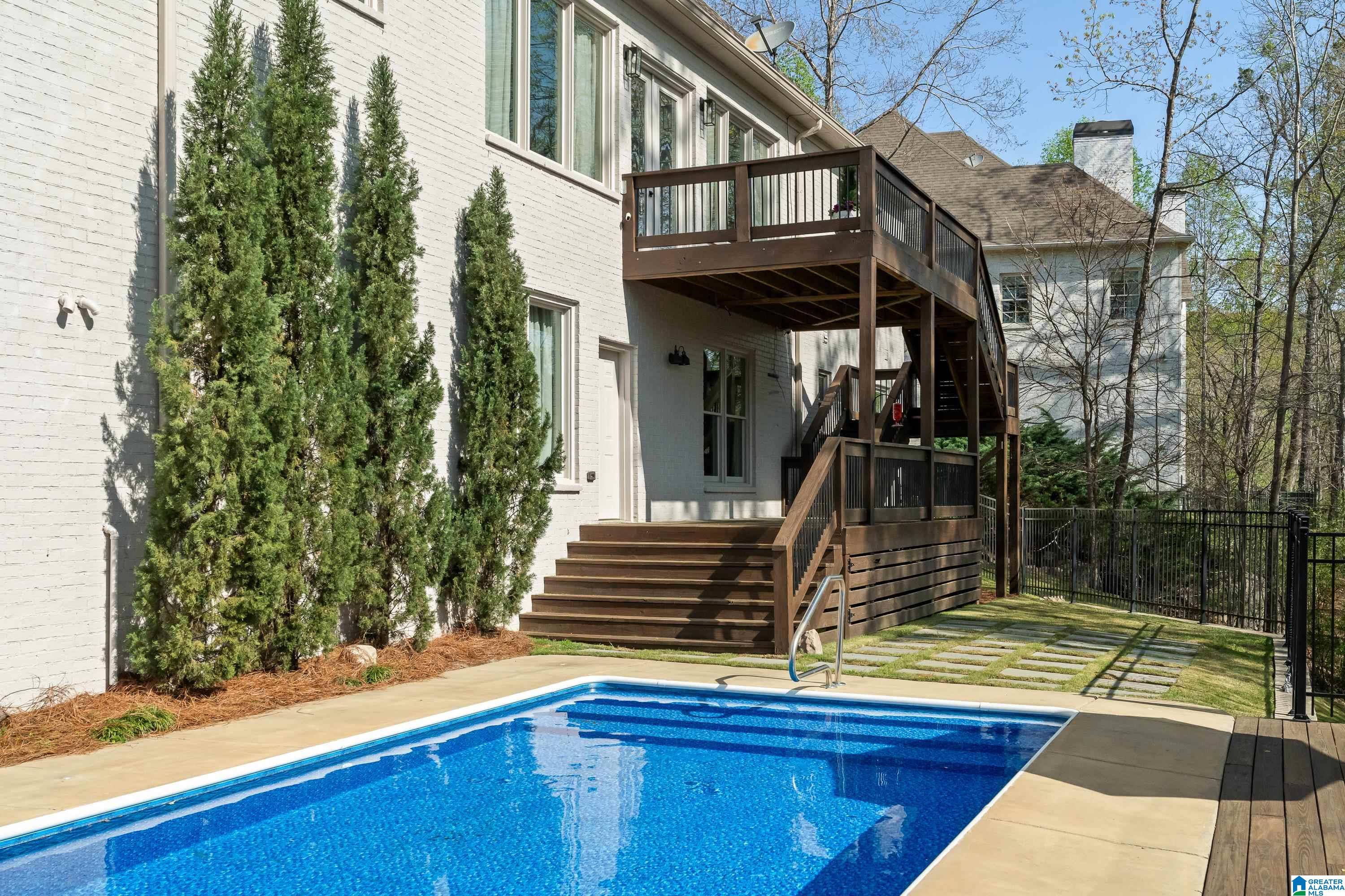 2005 ROSEMONT PLACE