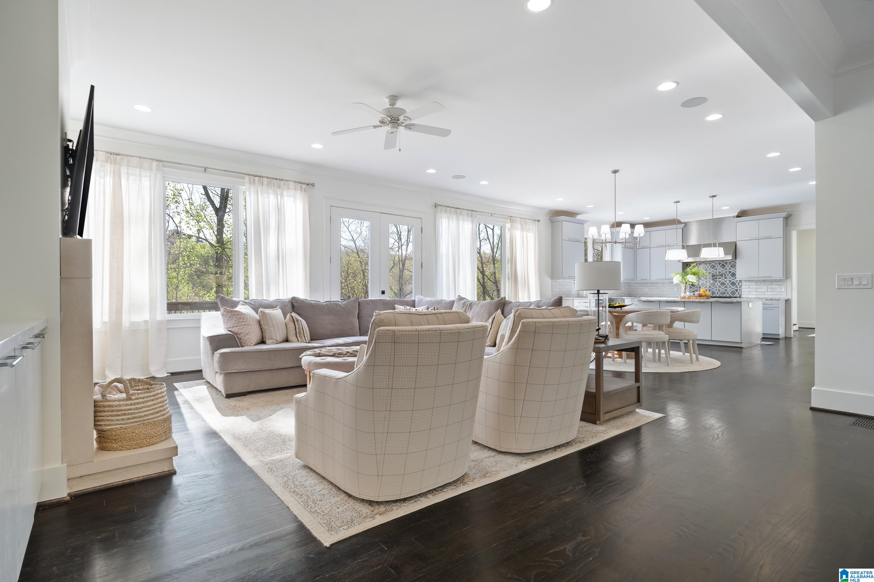2005 ROSEMONT PLACE