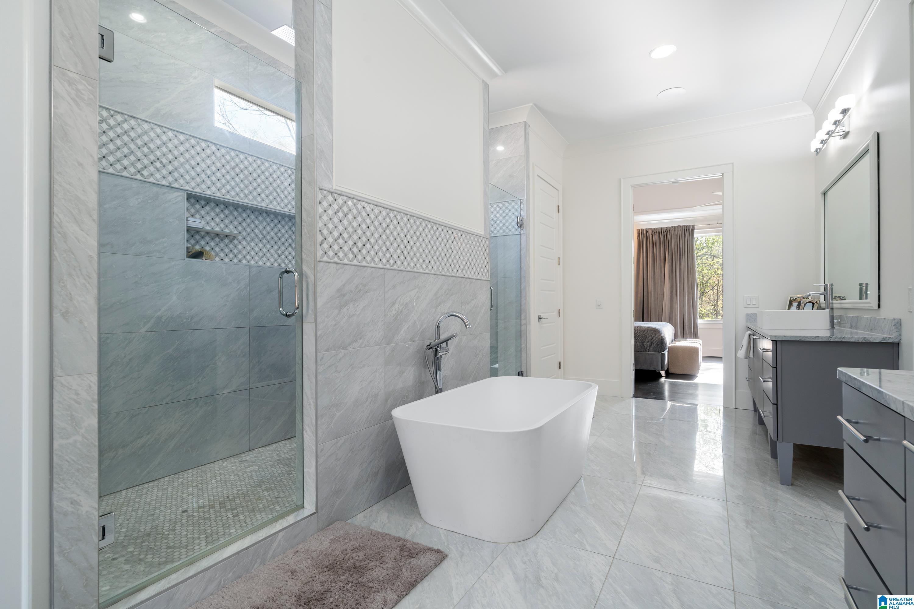 2005 ROSEMONT PLACE