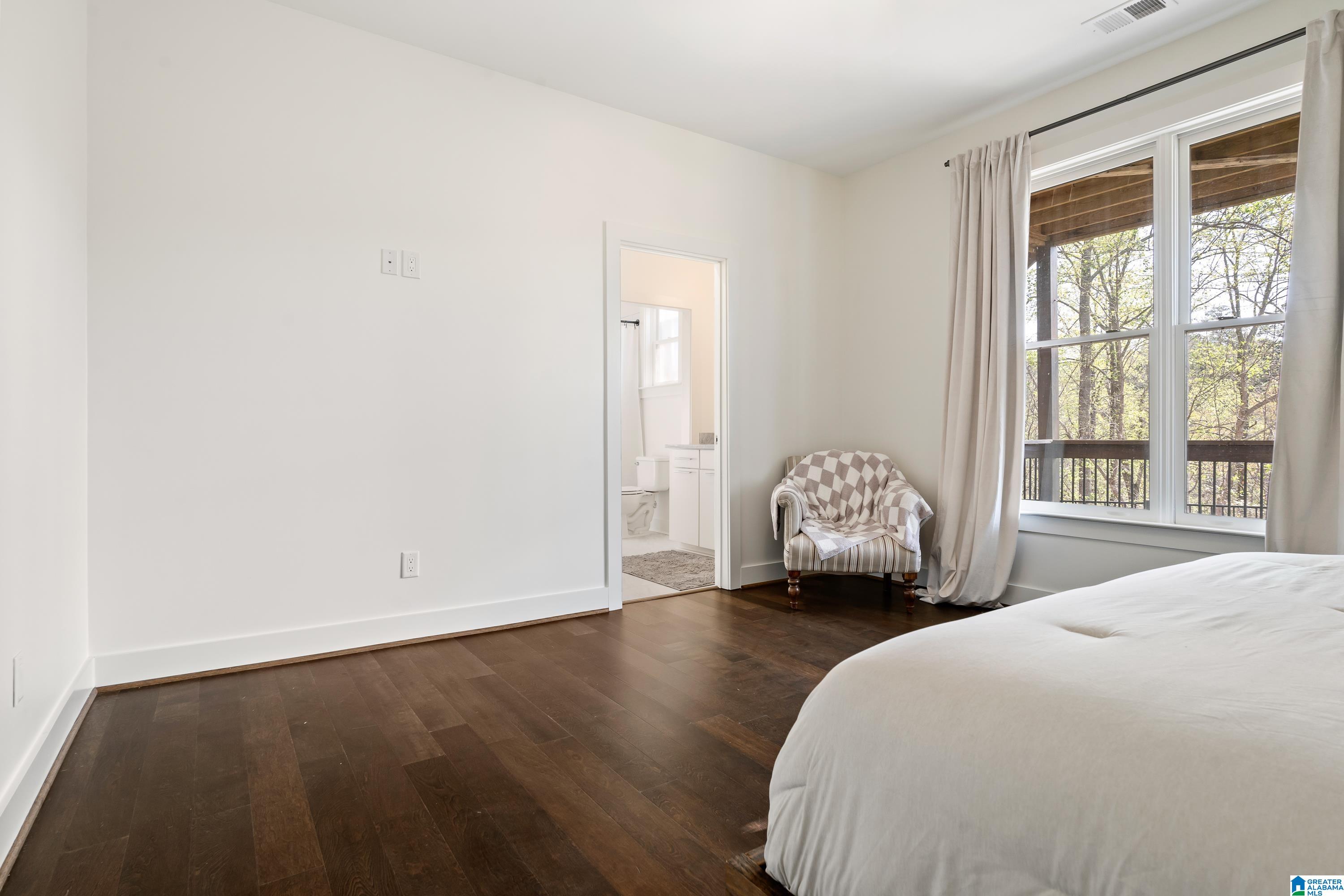 2005 ROSEMONT PLACE