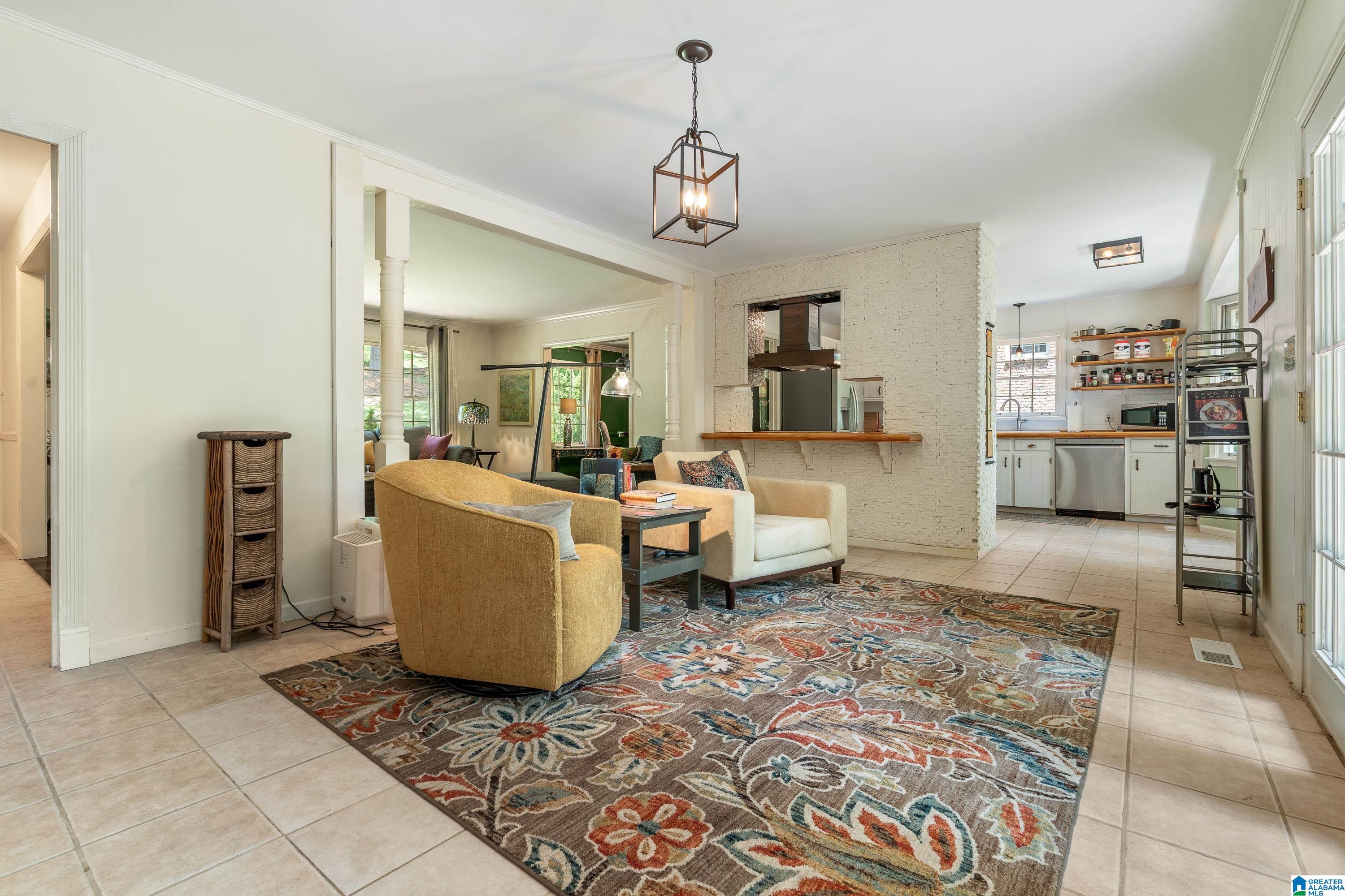 2438 GAWAIN DRIVE