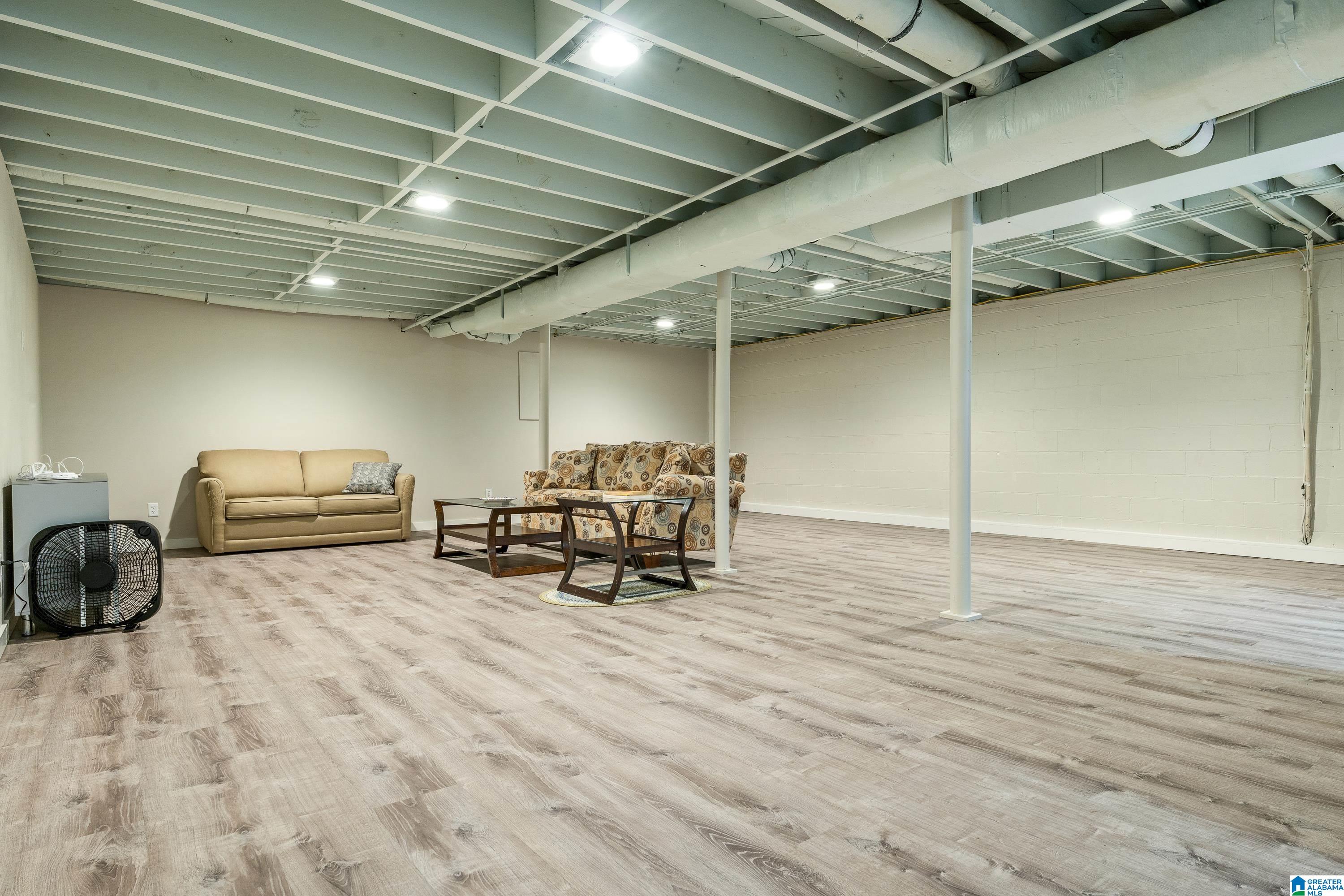 2438 GAWAIN DRIVE