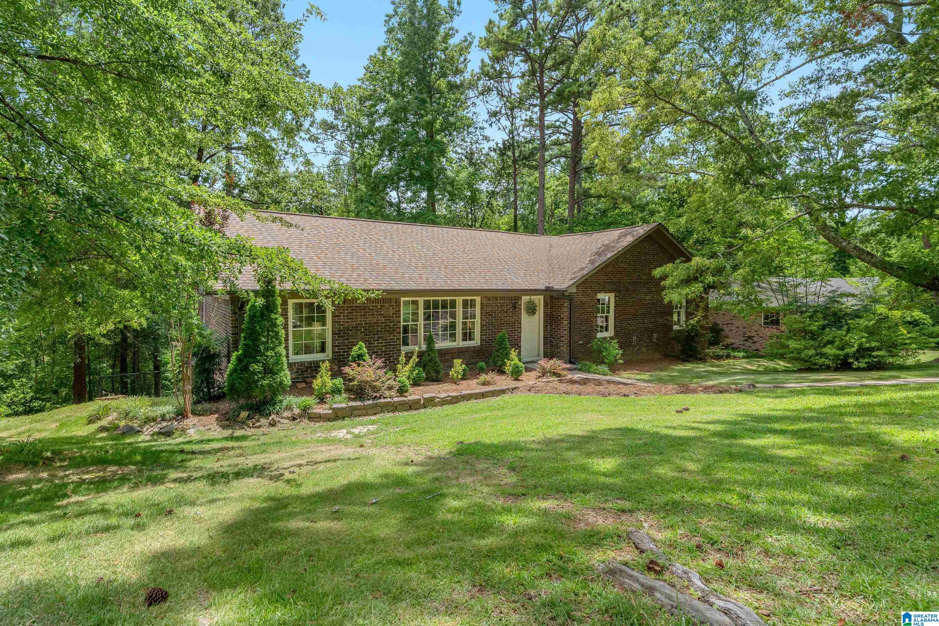 2438 GAWAIN DRIVE