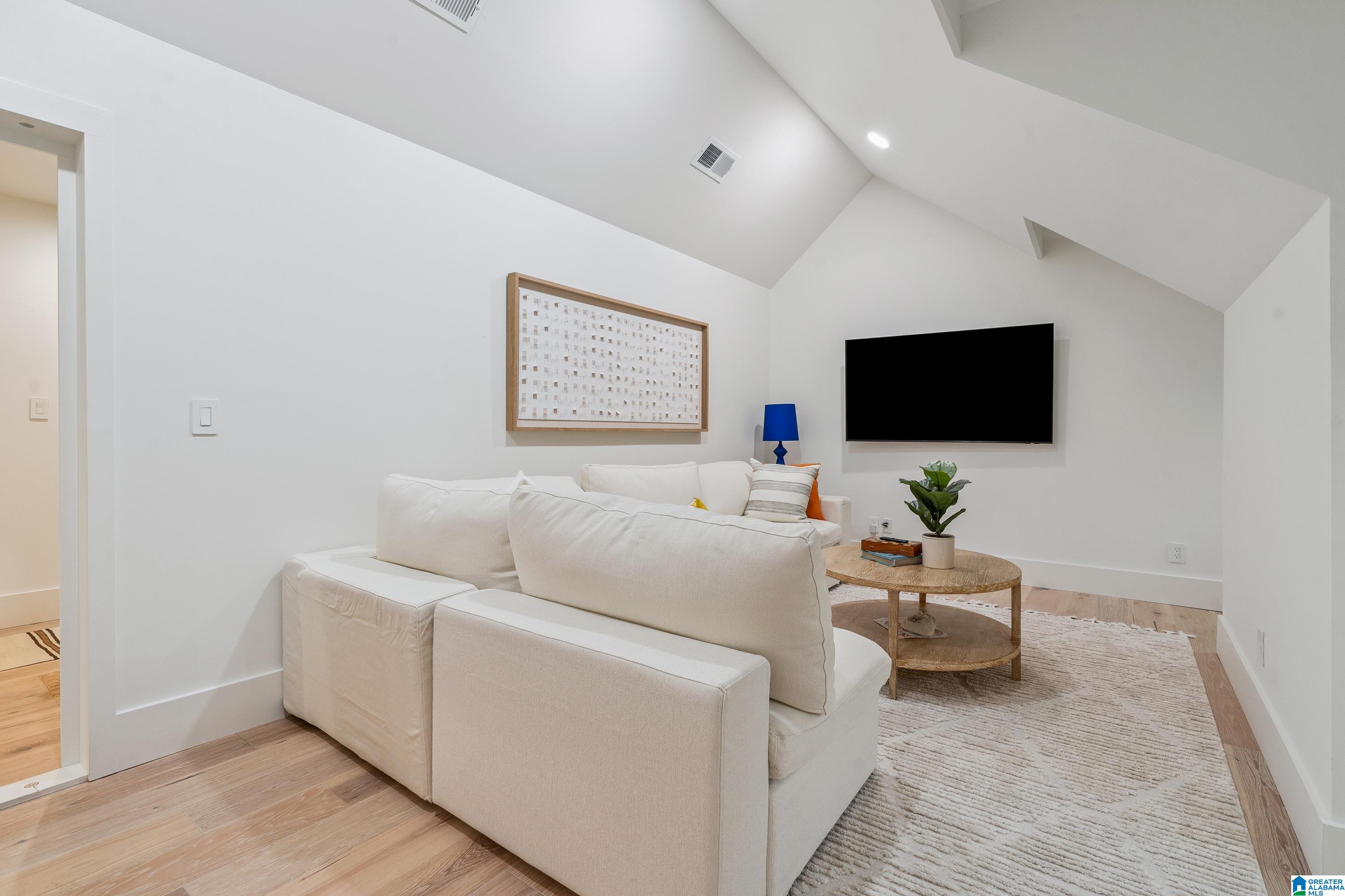 3400 AUTUMN HAZE LANE